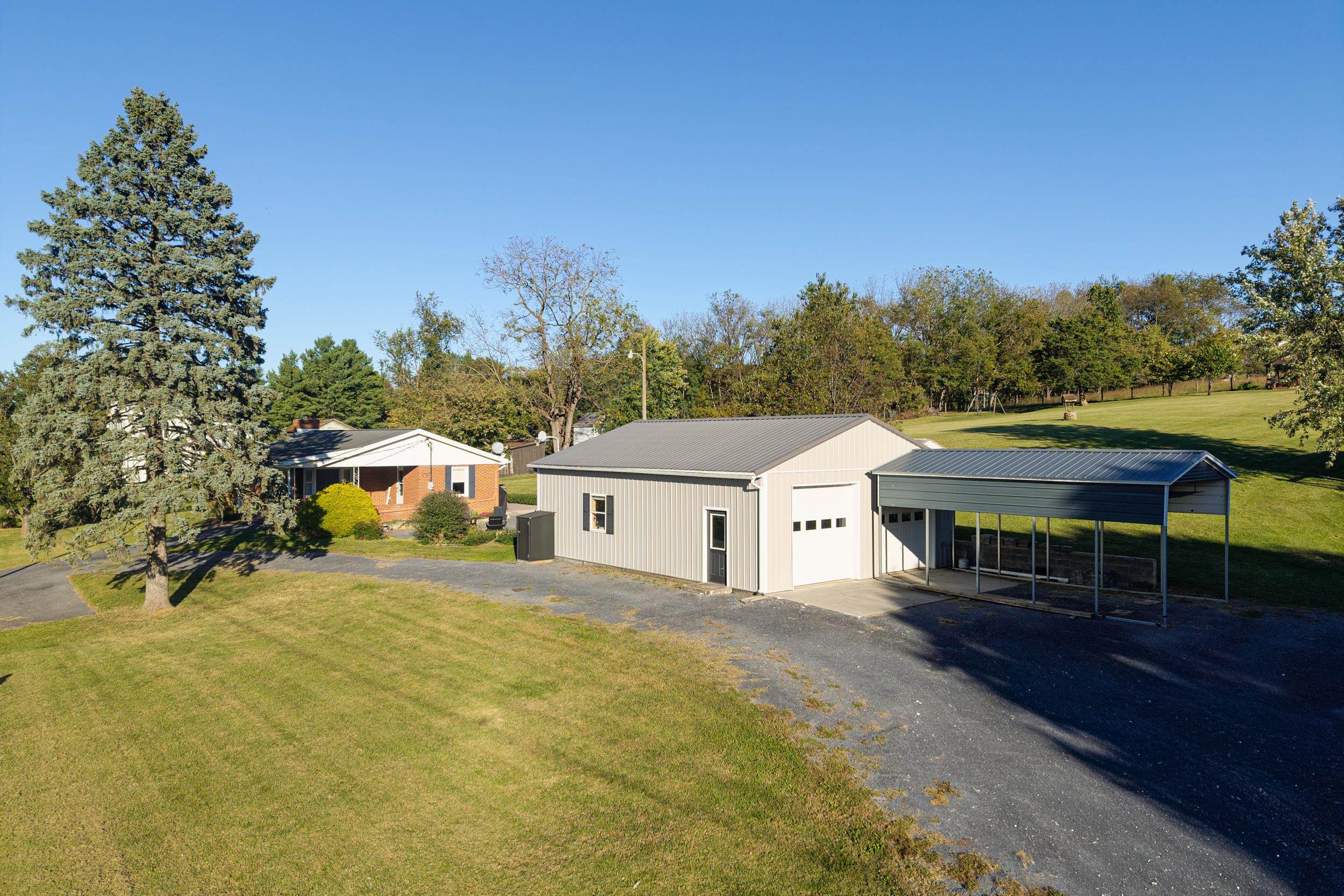 4458 KRATZER RD, ROCKINGHAM, Virginia 22802, 3 Bedrooms Bedrooms, ,1 BathroomBathrooms,Residential,4458 KRATZER RD,683259 MLS # 683259 4458 KRATZER RD, ROCKINGHAM, Virginia 22802, 3 Bedrooms Bedrooms, ,1 BathroomBathrooms,Residential,4458 KRATZER RD,683259 MLS # 683259