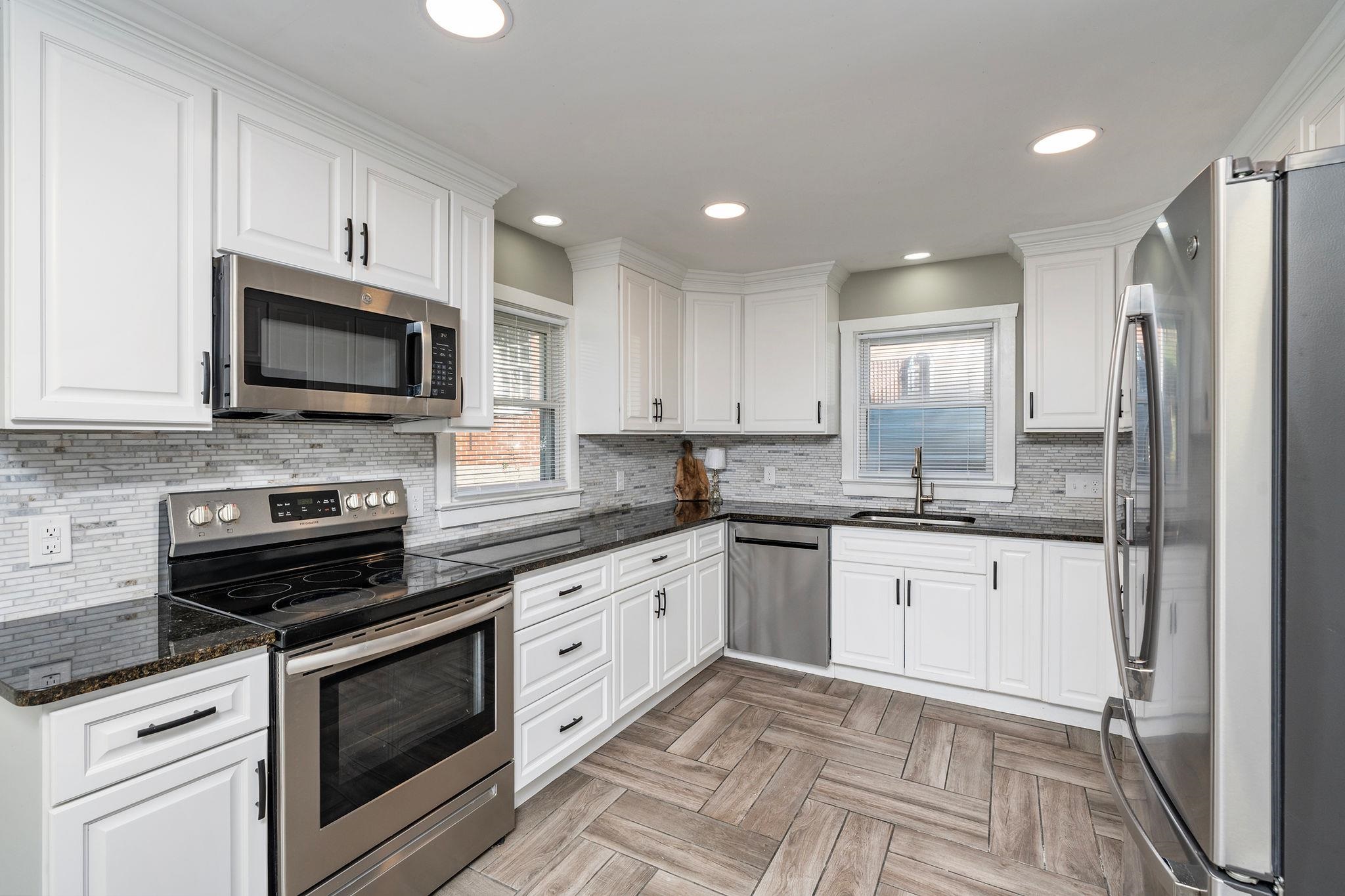 409 HENDREN AVE, STAUNTON, Virginia 24401, 3 Bedrooms Bedrooms, ,2 BathroomsBathrooms,Residential,409 HENDREN AVE,683522 MLS # 683522 409 HENDREN AVE, STAUNTON, Virginia 24401, 3 Bedrooms Bedrooms, ,2 BathroomsBathrooms,Residential,409 HENDREN AVE,683522 MLS # 683522