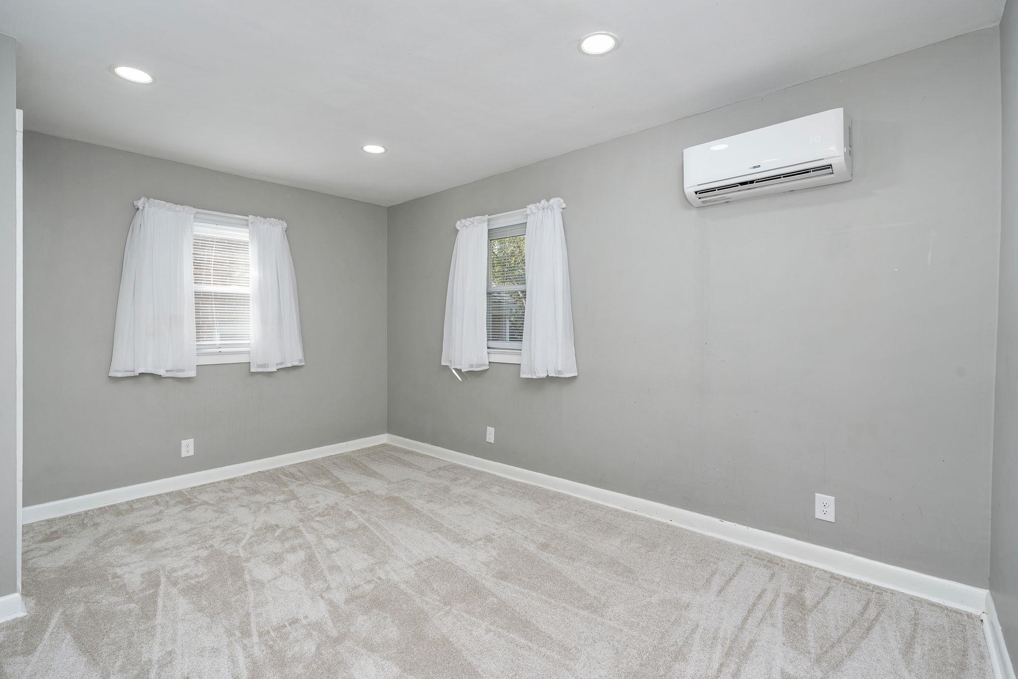 409 HENDREN AVE, STAUNTON, Virginia 24401, 3 Bedrooms Bedrooms, ,2 BathroomsBathrooms,Residential,409 HENDREN AVE,683522 MLS # 683522 409 HENDREN AVE, STAUNTON, Virginia 24401, 3 Bedrooms Bedrooms, ,2 BathroomsBathrooms,Residential,409 HENDREN AVE,683522 MLS # 683522