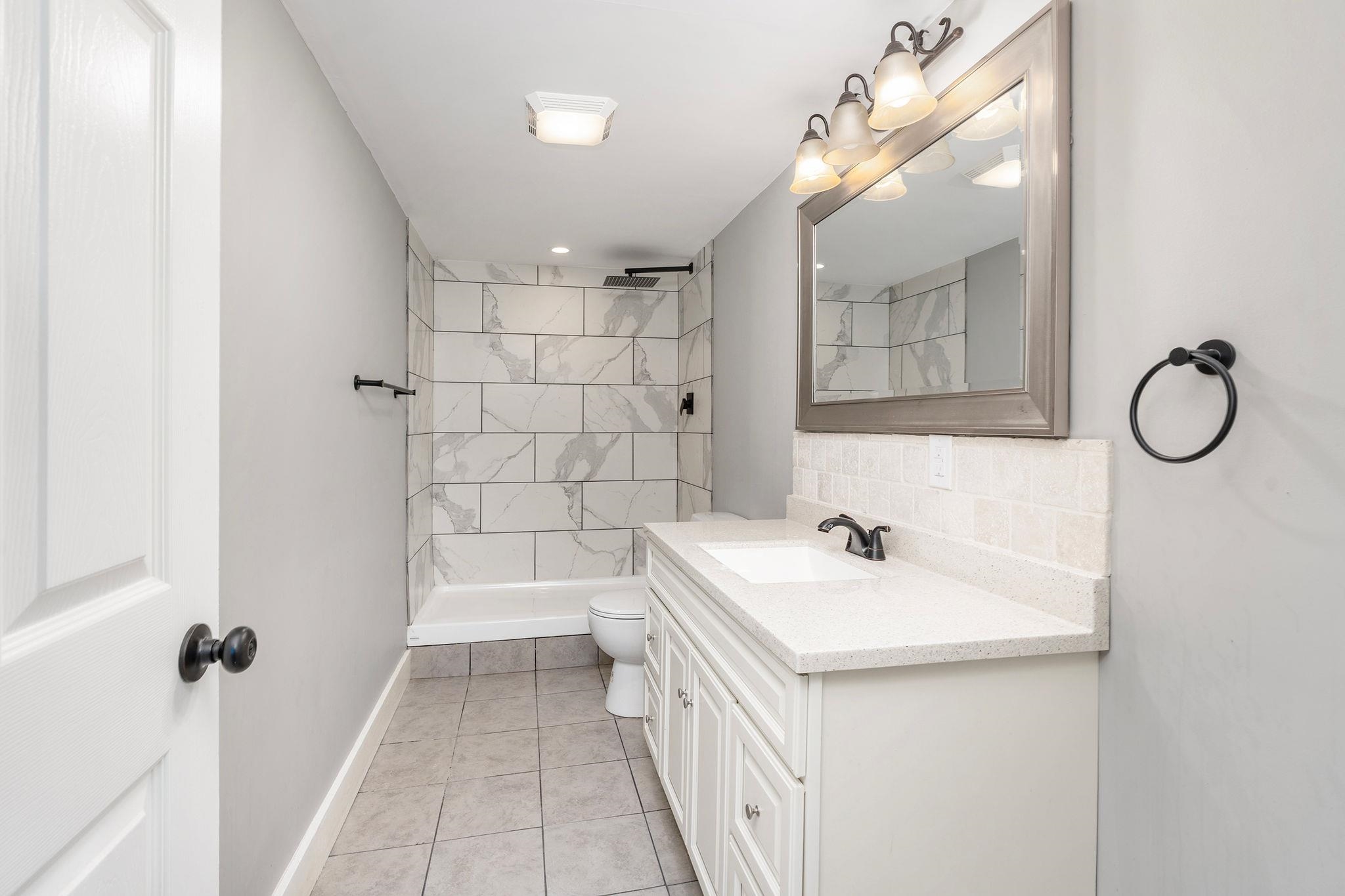 409 HENDREN AVE, STAUNTON, Virginia 24401, 3 Bedrooms Bedrooms, ,2 BathroomsBathrooms,Residential,409 HENDREN AVE,683522 MLS # 683522 409 HENDREN AVE, STAUNTON, Virginia 24401, 3 Bedrooms Bedrooms, ,2 BathroomsBathrooms,Residential,409 HENDREN AVE,683522 MLS # 683522