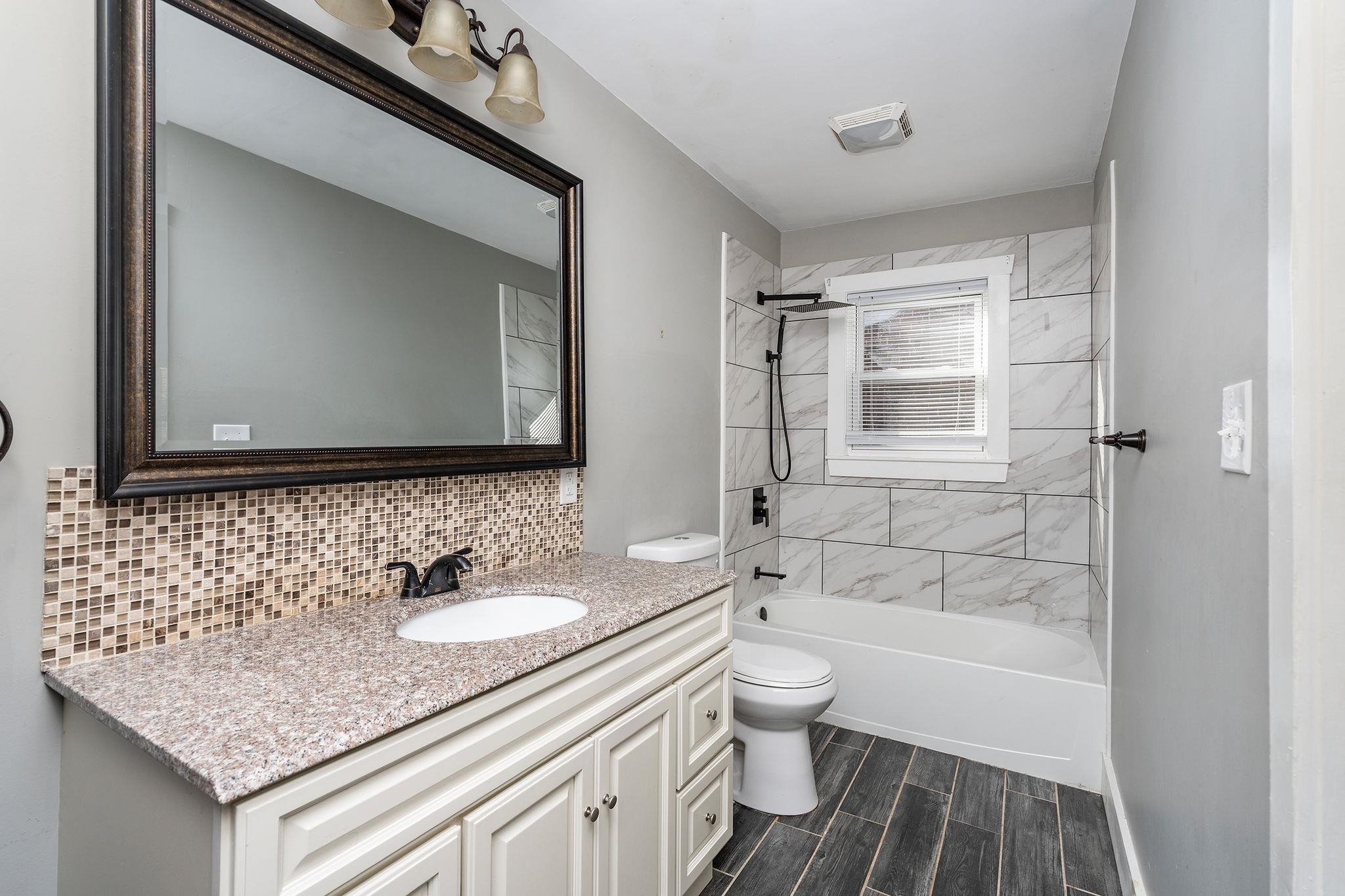 409 HENDREN AVE, STAUNTON, Virginia 24401, 3 Bedrooms Bedrooms, ,2 BathroomsBathrooms,Residential,409 HENDREN AVE,683522 MLS # 683522 409 HENDREN AVE, STAUNTON, Virginia 24401, 3 Bedrooms Bedrooms, ,2 BathroomsBathrooms,Residential,409 HENDREN AVE,683522 MLS # 683522