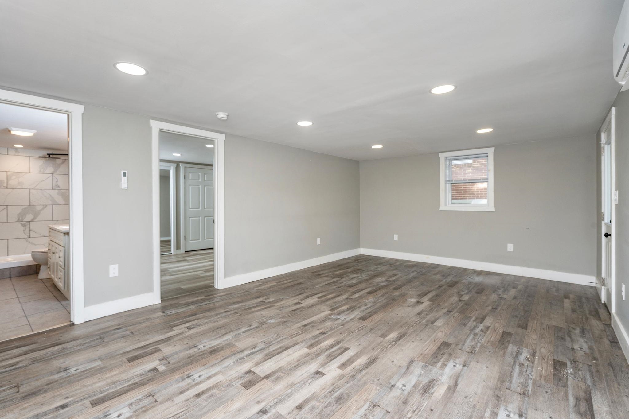 409 HENDREN AVE, STAUNTON, Virginia 24401, 3 Bedrooms Bedrooms, ,2 BathroomsBathrooms,Residential,409 HENDREN AVE,683522 MLS # 683522 409 HENDREN AVE, STAUNTON, Virginia 24401, 3 Bedrooms Bedrooms, ,2 BathroomsBathrooms,Residential,409 HENDREN AVE,683522 MLS # 683522