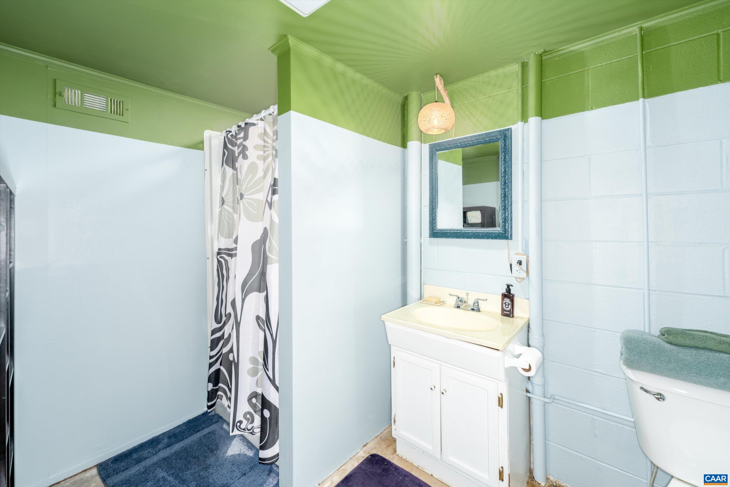 5741 PINE LN, CROZET, Virginia 22932, 4 Bedrooms Bedrooms, ,3 BathroomsBathrooms,Residential,5741 PINE LN,683525 MLS # 683525 5741 PINE LN, CROZET, Virginia 22932, 4 Bedrooms Bedrooms, ,3 BathroomsBathrooms,Residential,5741 PINE LN,683525 MLS # 683525