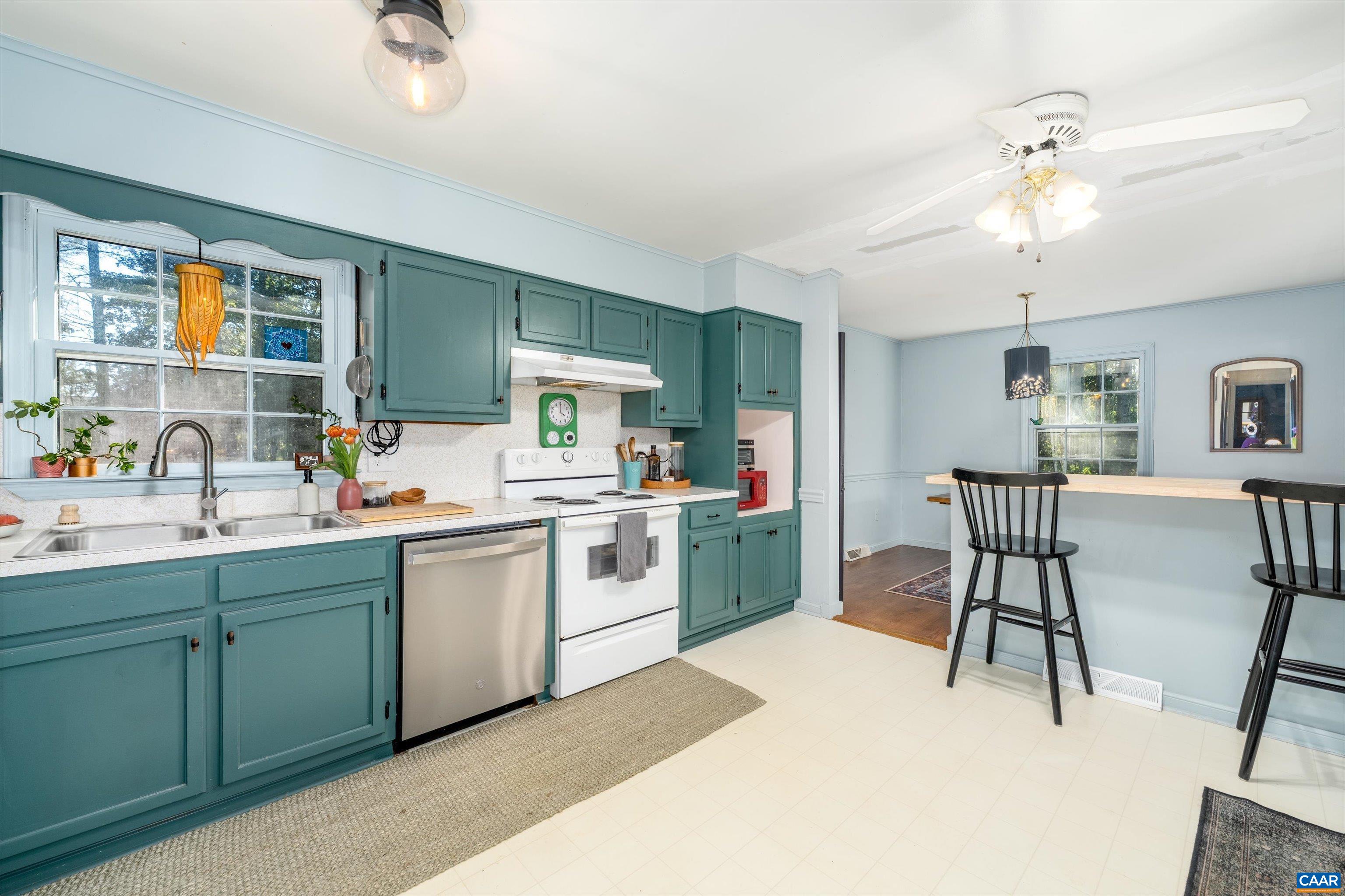 5741 PINE LN, CROZET, Virginia 22932, 4 Bedrooms Bedrooms, ,3 BathroomsBathrooms,Residential,5741 PINE LN,683525 MLS # 683525 5741 PINE LN, CROZET, Virginia 22932, 4 Bedrooms Bedrooms, ,3 BathroomsBathrooms,Residential,5741 PINE LN,683525 MLS # 683525