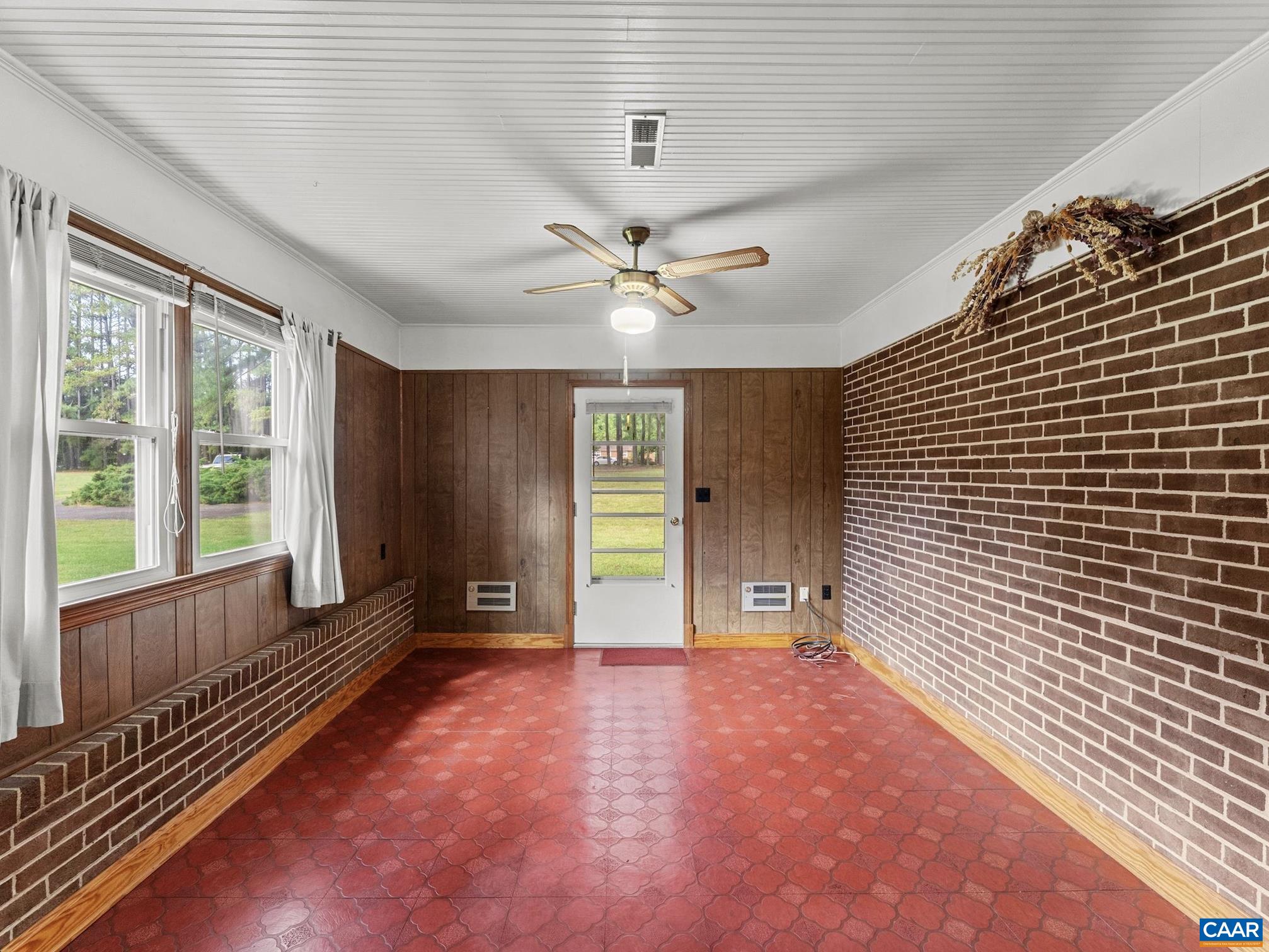 1312 WALNUT SHADE RD, LOUISA, Virginia 23093, 3 Bedrooms Bedrooms, ,2 BathroomsBathrooms,Residential,1312 WALNUT SHADE RD,683527 MLS # 683527 1312 WALNUT SHADE RD, LOUISA, Virginia 23093, 3 Bedrooms Bedrooms, ,2 BathroomsBathrooms,Residential,1312 WALNUT SHADE RD,683527 MLS # 683527