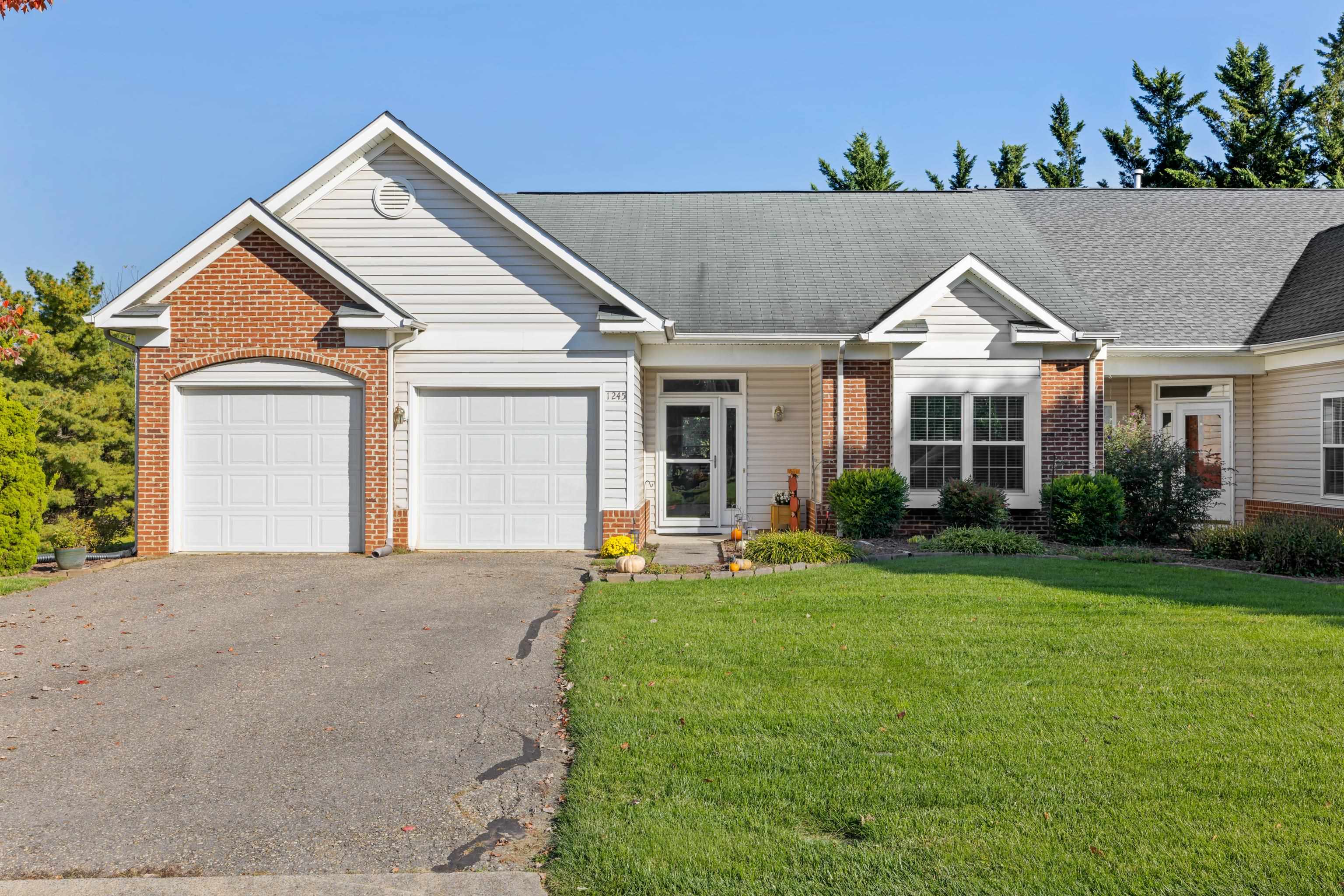 1245 WORDSWORTH CT, HARRISONBURG, Virginia 22802, 2 Bedrooms Bedrooms, ,2 BathroomsBathrooms,Residential,1245 WORDSWORTH CT,683534 MLS # 683534
