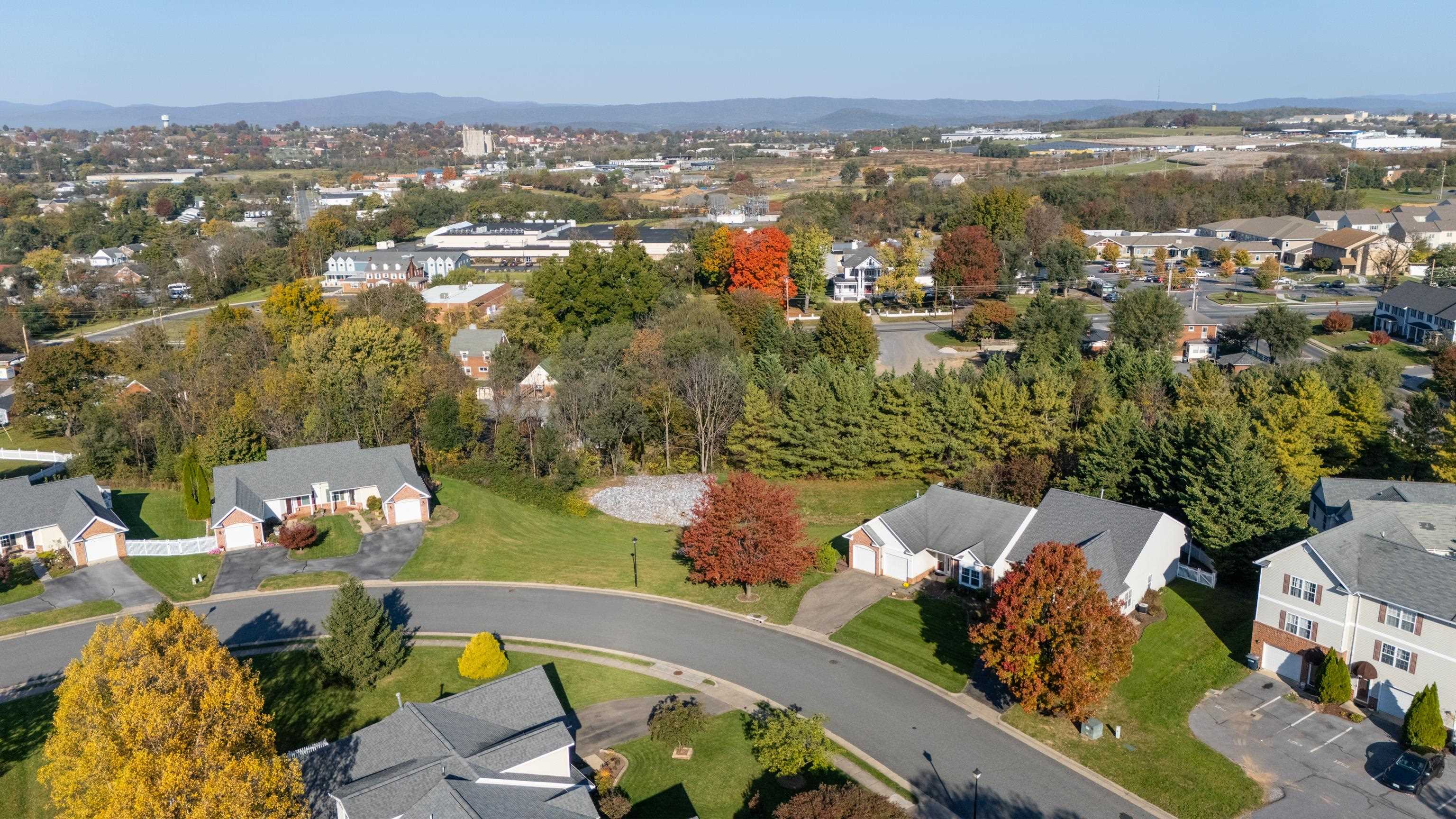 1245 WORDSWORTH CT, HARRISONBURG, Virginia 22802, 2 Bedrooms Bedrooms, ,2 BathroomsBathrooms,Residential,1245 WORDSWORTH CT,683534 MLS # 683534