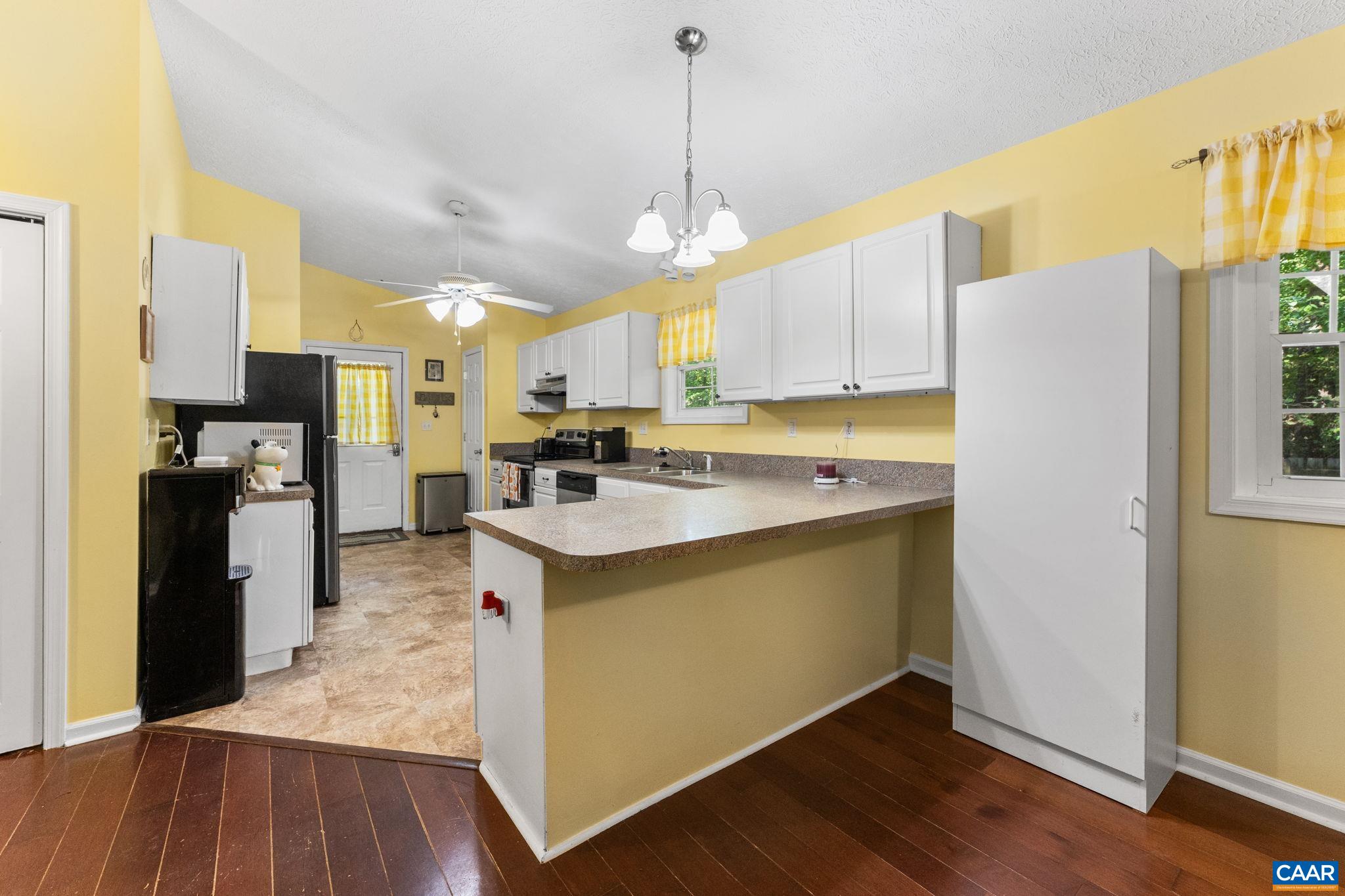 921 JEFFERSON DR, PALMYRA, Virginia 22963, 3 Bedrooms Bedrooms, ,2 BathroomsBathrooms,Residential,921 JEFFERSON DR,683516 MLS # 683516 921 JEFFERSON DR, PALMYRA, Virginia 22963, 3 Bedrooms Bedrooms, ,2 BathroomsBathrooms,Residential,921 JEFFERSON DR,683516 MLS # 683516