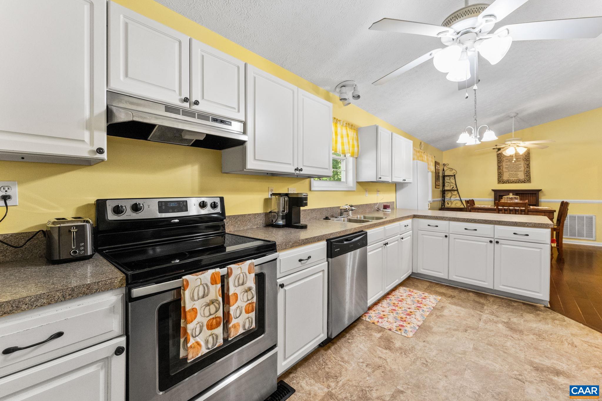 921 JEFFERSON DR, PALMYRA, Virginia 22963, 3 Bedrooms Bedrooms, ,2 BathroomsBathrooms,Residential,921 JEFFERSON DR,683516 MLS # 683516 921 JEFFERSON DR, PALMYRA, Virginia 22963, 3 Bedrooms Bedrooms, ,2 BathroomsBathrooms,Residential,921 JEFFERSON DR,683516 MLS # 683516
