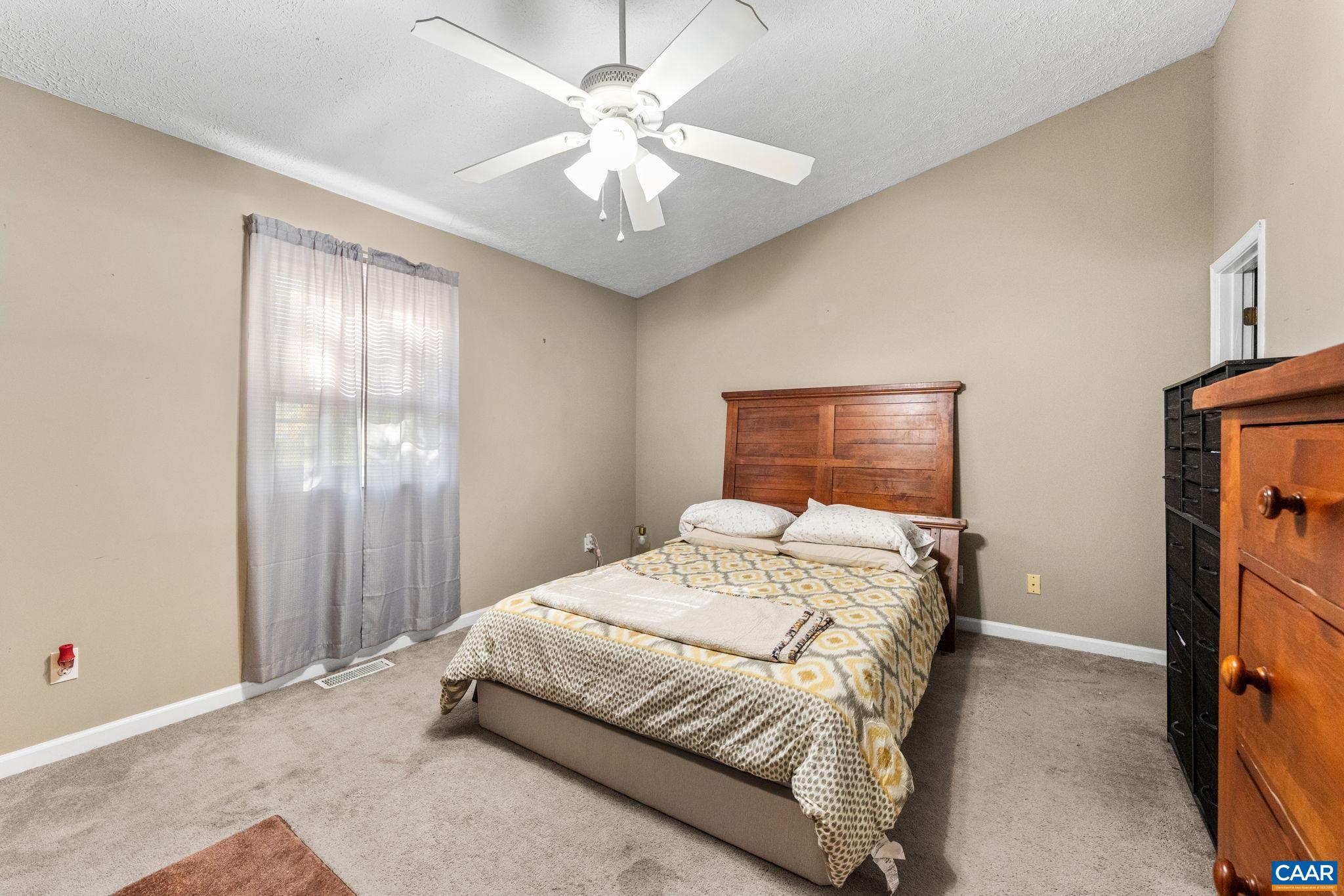921 JEFFERSON DR, PALMYRA, Virginia 22963, 3 Bedrooms Bedrooms, ,2 BathroomsBathrooms,Residential,921 JEFFERSON DR,683516 MLS # 683516 921 JEFFERSON DR, PALMYRA, Virginia 22963, 3 Bedrooms Bedrooms, ,2 BathroomsBathrooms,Residential,921 JEFFERSON DR,683516 MLS # 683516