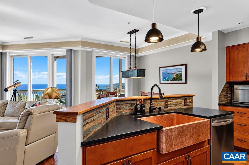 1942 HIGH RIDGE PL CONDOS, WINTERGREEN RESORT, Virginia 22967, 2 Bedrooms Bedrooms, ,2 BathroomsBathrooms,Residential,1942 HIGH RIDGE PL CONDOS,683381 MLS # 683381