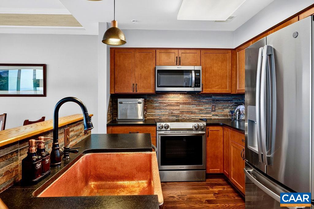 1942 HIGH RIDGE PL CONDOS, WINTERGREEN RESORT, Virginia 22967, 2 Bedrooms Bedrooms, ,2 BathroomsBathrooms,Residential,1942 HIGH RIDGE PL CONDOS,683381 MLS # 683381