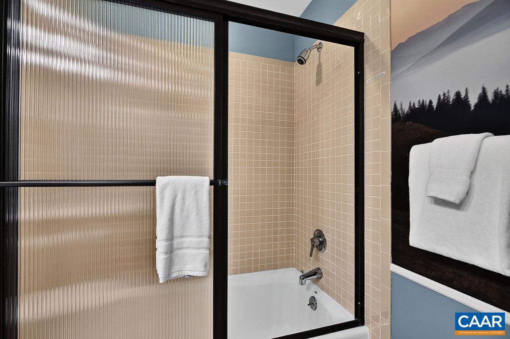 1942 HIGH RIDGE PL CONDOS, WINTERGREEN RESORT, Virginia 22967, 2 Bedrooms Bedrooms, ,2 BathroomsBathrooms,Residential,1942 HIGH RIDGE PL CONDOS,683381 MLS # 683381