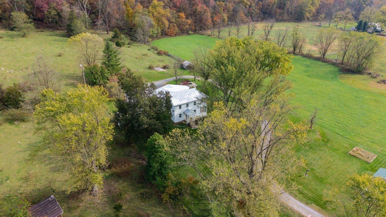 16090 BROCKS GAP RD, FULKS RUN, Virginia 22830, 3 Bedrooms Bedrooms, ,3 BathroomsBathrooms,Residential,Liskey Property,16090 BROCKS GAP RD,683394 MLS # 683394 16090 BROCKS GAP RD, FULKS RUN, Virginia 22830, 3 Bedrooms Bedrooms, ,3 BathroomsBathrooms,Residential,Liskey Property,16090 BROCKS GAP RD,683394 MLS # 683394
