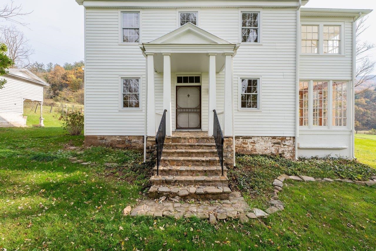 16090 BROCKS GAP RD, FULKS RUN, Virginia 22830, 3 Bedrooms Bedrooms, ,3 BathroomsBathrooms,Residential,Liskey Property,16090 BROCKS GAP RD,683394 MLS # 683394 16090 BROCKS GAP RD, FULKS RUN, Virginia 22830, 3 Bedrooms Bedrooms, ,3 BathroomsBathrooms,Residential,Liskey Property,16090 BROCKS GAP RD,683394 MLS # 683394