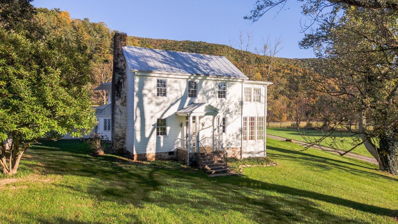 16090 BROCKS GAP RD, FULKS RUN, Virginia 22830, 3 Bedrooms Bedrooms, ,3 BathroomsBathrooms,Residential,Liskey Property,16090 BROCKS GAP RD,683394 MLS # 683394 16090 BROCKS GAP RD, FULKS RUN, Virginia 22830, 3 Bedrooms Bedrooms, ,3 BathroomsBathrooms,Residential,Liskey Property,16090 BROCKS GAP RD,683394 MLS # 683394