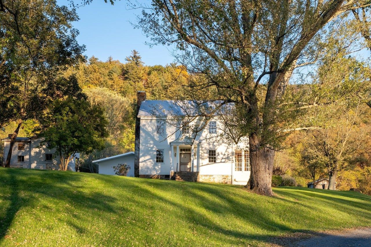 16090 BROCKS GAP RD, FULKS RUN, Virginia 22830, 3 Bedrooms Bedrooms, ,3 BathroomsBathrooms,Residential,Liskey Property,16090 BROCKS GAP RD,683394 MLS # 683394 16090 BROCKS GAP RD, FULKS RUN, Virginia 22830, 3 Bedrooms Bedrooms, ,3 BathroomsBathrooms,Residential,Liskey Property,16090 BROCKS GAP RD,683394 MLS # 683394