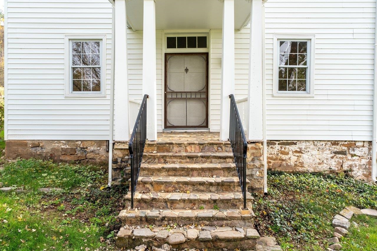16090 BROCKS GAP RD, FULKS RUN, Virginia 22830, 3 Bedrooms Bedrooms, ,3 BathroomsBathrooms,Residential,Liskey Property,16090 BROCKS GAP RD,683394 MLS # 683394 16090 BROCKS GAP RD, FULKS RUN, Virginia 22830, 3 Bedrooms Bedrooms, ,3 BathroomsBathrooms,Residential,Liskey Property,16090 BROCKS GAP RD,683394 MLS # 683394