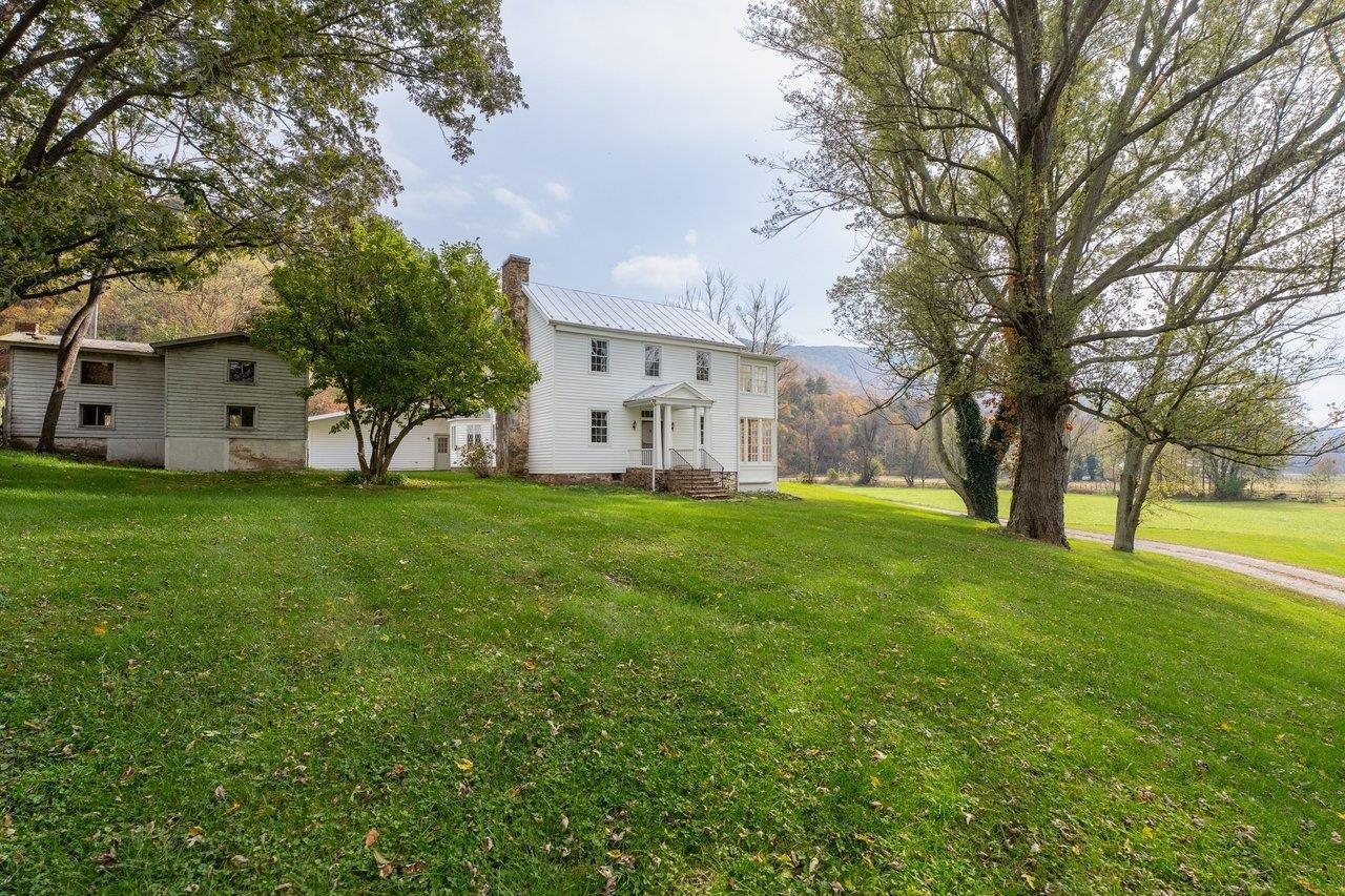 16090 BROCKS GAP RD, FULKS RUN, Virginia 22830, 3 Bedrooms Bedrooms, ,3 BathroomsBathrooms,Residential,Liskey Property,16090 BROCKS GAP RD,683394 MLS # 683394 16090 BROCKS GAP RD, FULKS RUN, Virginia 22830, 3 Bedrooms Bedrooms, ,3 BathroomsBathrooms,Residential,Liskey Property,16090 BROCKS GAP RD,683394 MLS # 683394