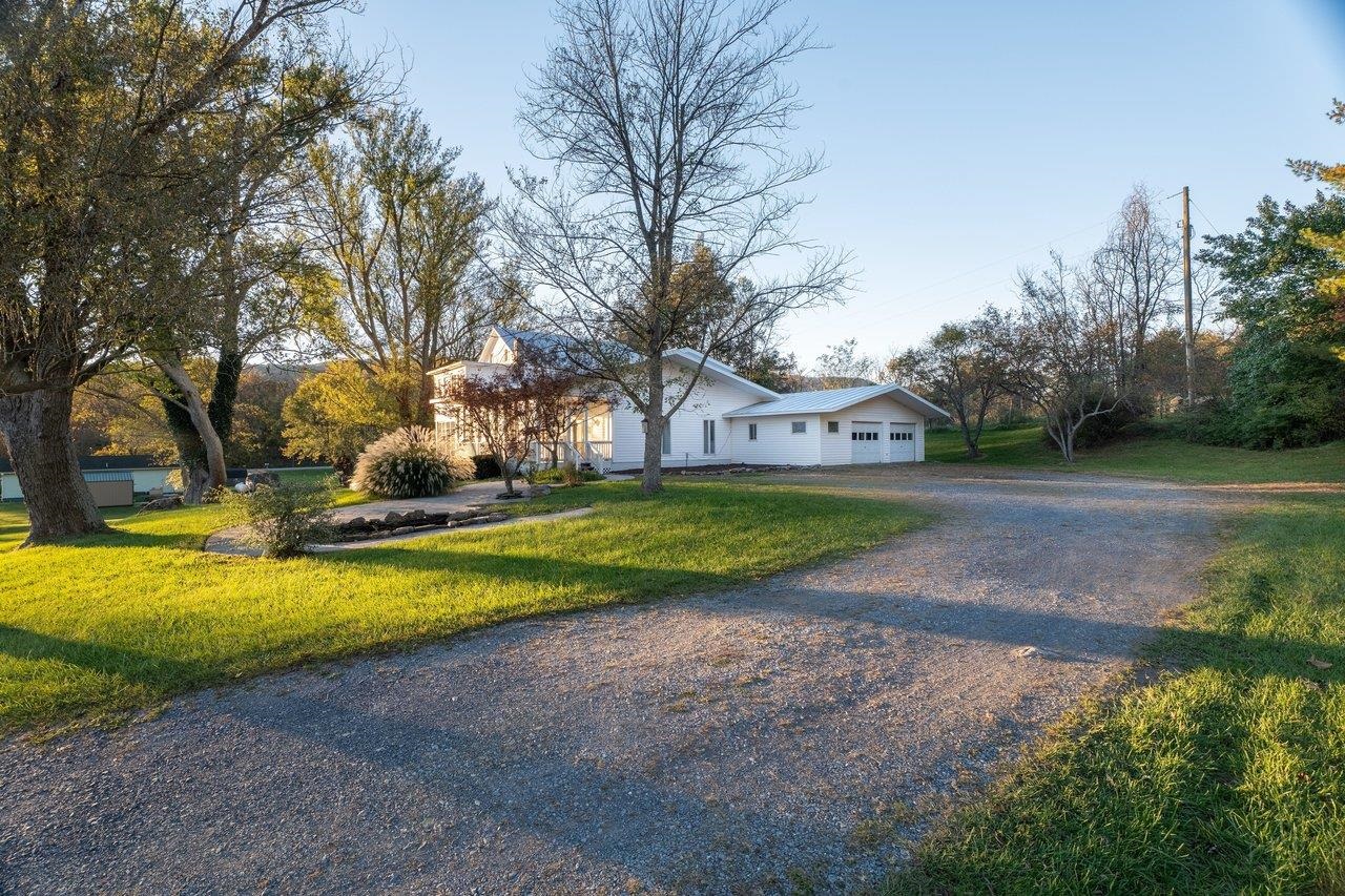 16090 BROCKS GAP RD, FULKS RUN, Virginia 22830, 3 Bedrooms Bedrooms, ,3 BathroomsBathrooms,Residential,Liskey Property,16090 BROCKS GAP RD,683394 MLS # 683394 16090 BROCKS GAP RD, FULKS RUN, Virginia 22830, 3 Bedrooms Bedrooms, ,3 BathroomsBathrooms,Residential,Liskey Property,16090 BROCKS GAP RD,683394 MLS # 683394