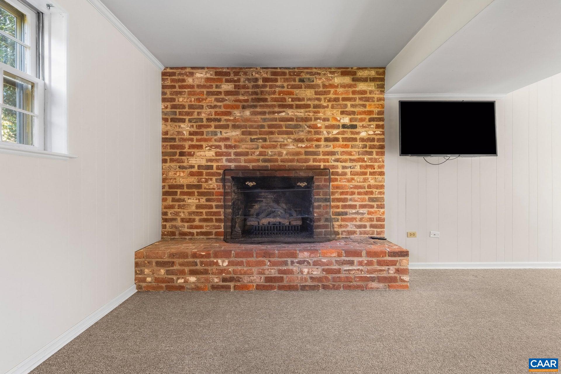 2708 NORTHFIELD RD, CHARLOTTESVILLE, Virginia 22901, 4 Bedrooms Bedrooms, ,2 BathroomsBathrooms,Residential,2708 NORTHFIELD RD,683465 MLS # 683465 2708 NORTHFIELD RD, CHARLOTTESVILLE, Virginia 22901, 4 Bedrooms Bedrooms, ,2 BathroomsBathrooms,Residential,2708 NORTHFIELD RD,683465 MLS # 683465