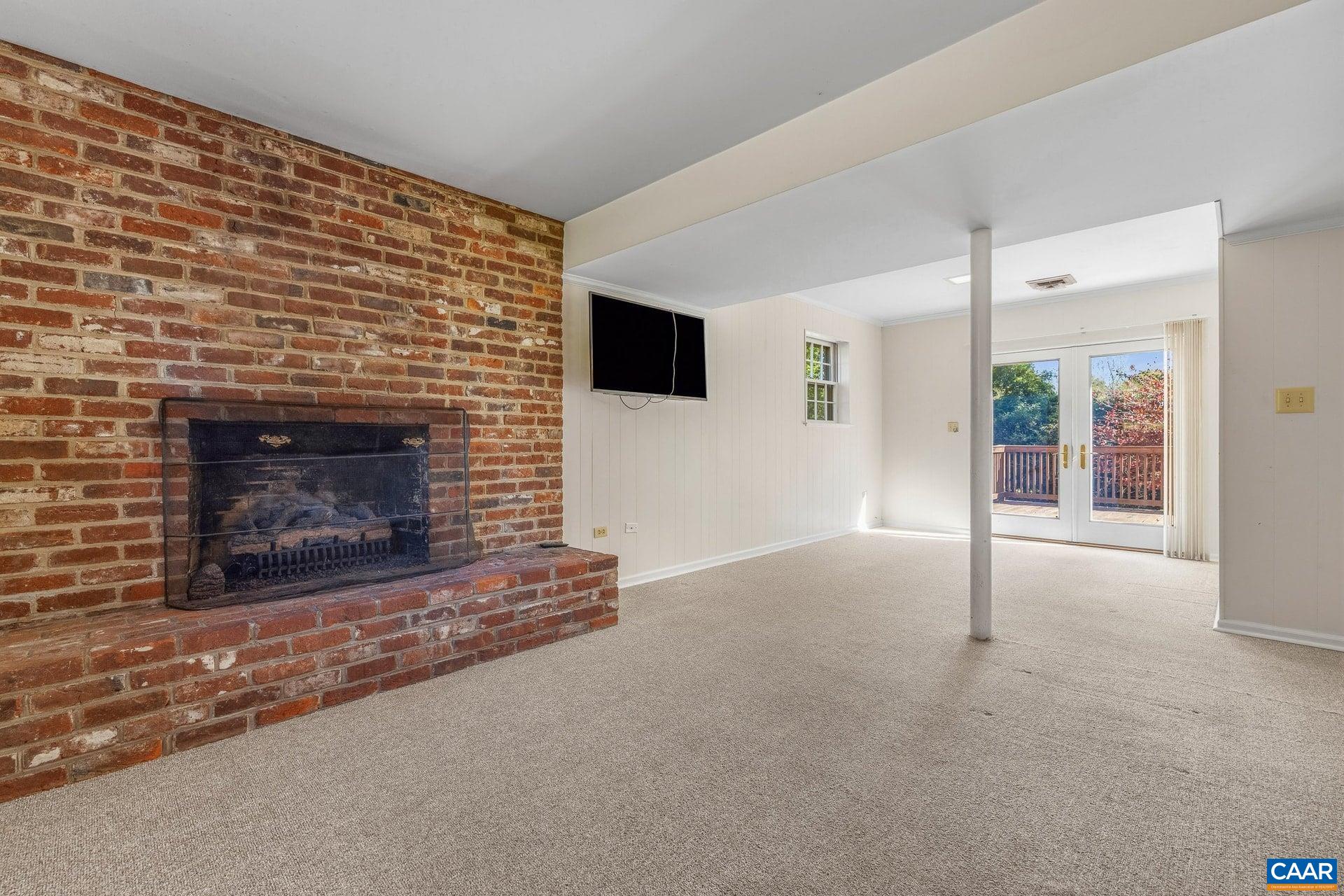 2708 NORTHFIELD RD, CHARLOTTESVILLE, Virginia 22901, 4 Bedrooms Bedrooms, ,2 BathroomsBathrooms,Residential,2708 NORTHFIELD RD,683465 MLS # 683465 2708 NORTHFIELD RD, CHARLOTTESVILLE, Virginia 22901, 4 Bedrooms Bedrooms, ,2 BathroomsBathrooms,Residential,2708 NORTHFIELD RD,683465 MLS # 683465