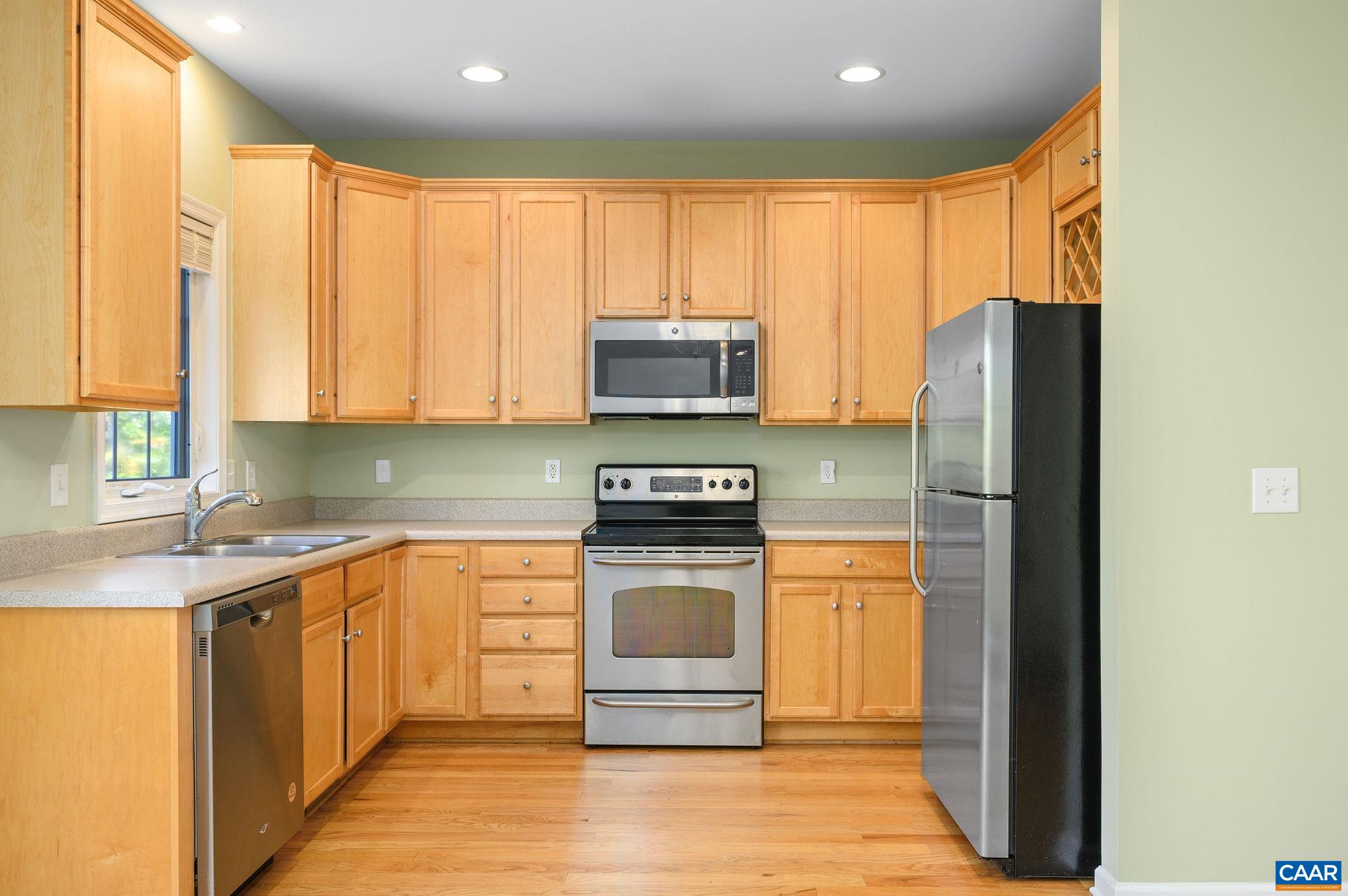 121 OLD FIFTH CIR, CHARLOTTESVILLE, Virginia 22903, 3 Bedrooms Bedrooms, ,2 BathroomsBathrooms,Residential,121 OLD FIFTH CIR,683475 MLS # 683475 121 OLD FIFTH CIR, CHARLOTTESVILLE, Virginia 22903, 3 Bedrooms Bedrooms, ,2 BathroomsBathrooms,Residential,121 OLD FIFTH CIR,683475 MLS # 683475