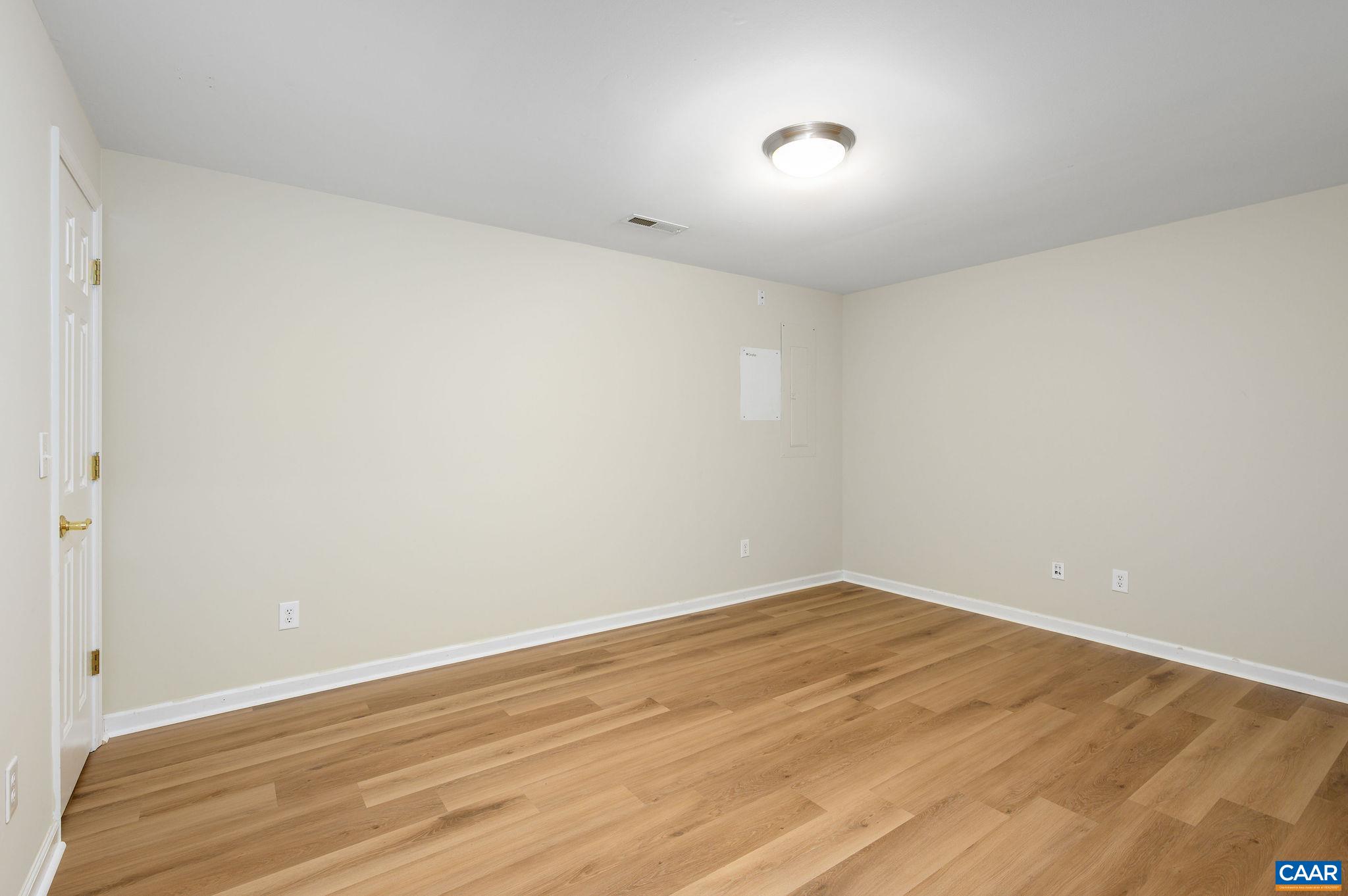 121 OLD FIFTH CIR, CHARLOTTESVILLE, Virginia 22903, 3 Bedrooms Bedrooms, ,2 BathroomsBathrooms,Residential,121 OLD FIFTH CIR,683475 MLS # 683475 121 OLD FIFTH CIR, CHARLOTTESVILLE, Virginia 22903, 3 Bedrooms Bedrooms, ,2 BathroomsBathrooms,Residential,121 OLD FIFTH CIR,683475 MLS # 683475