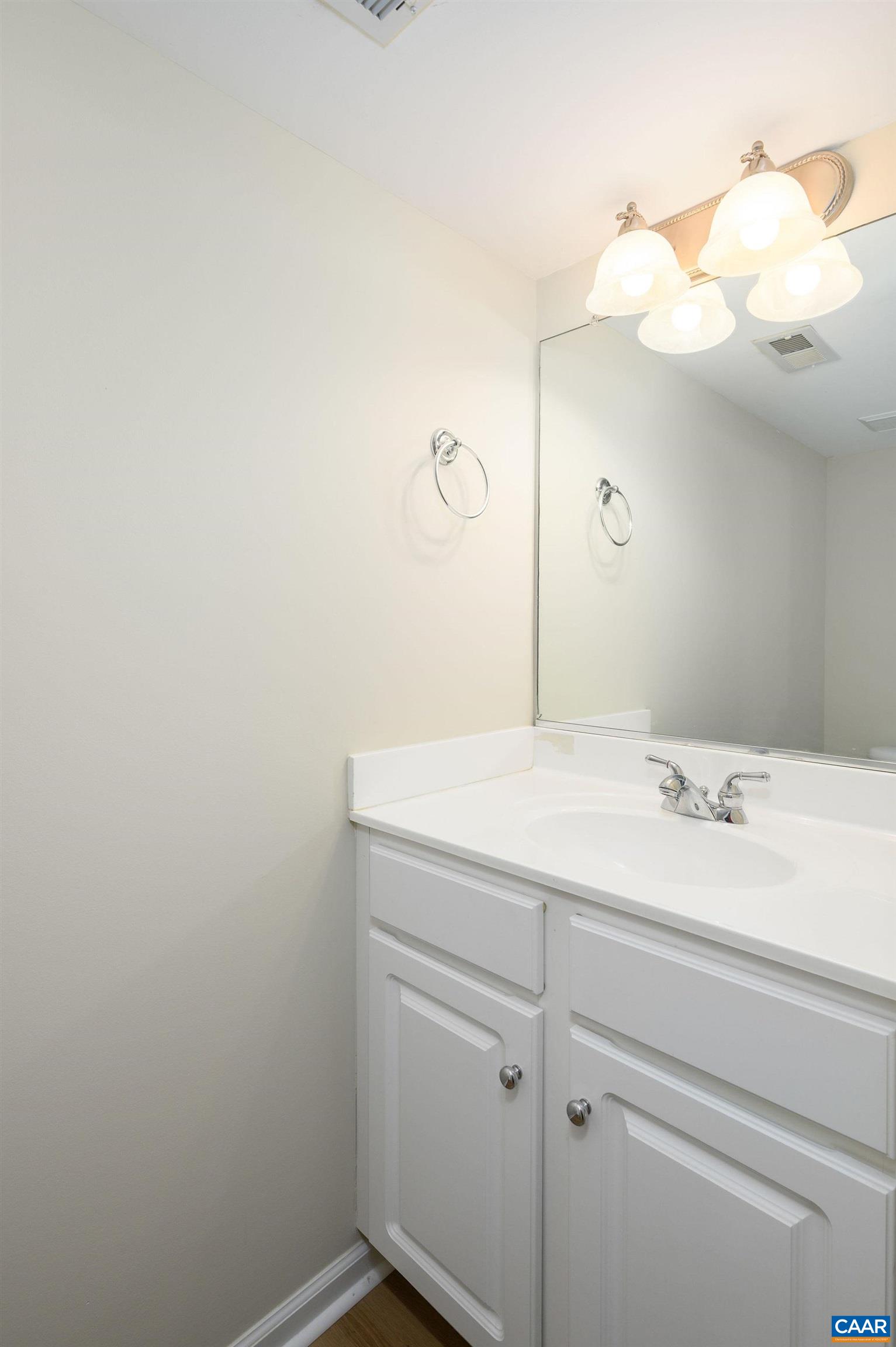 121 OLD FIFTH CIR, CHARLOTTESVILLE, Virginia 22903, 3 Bedrooms Bedrooms, ,2 BathroomsBathrooms,Residential,121 OLD FIFTH CIR,683475 MLS # 683475 121 OLD FIFTH CIR, CHARLOTTESVILLE, Virginia 22903, 3 Bedrooms Bedrooms, ,2 BathroomsBathrooms,Residential,121 OLD FIFTH CIR,683475 MLS # 683475