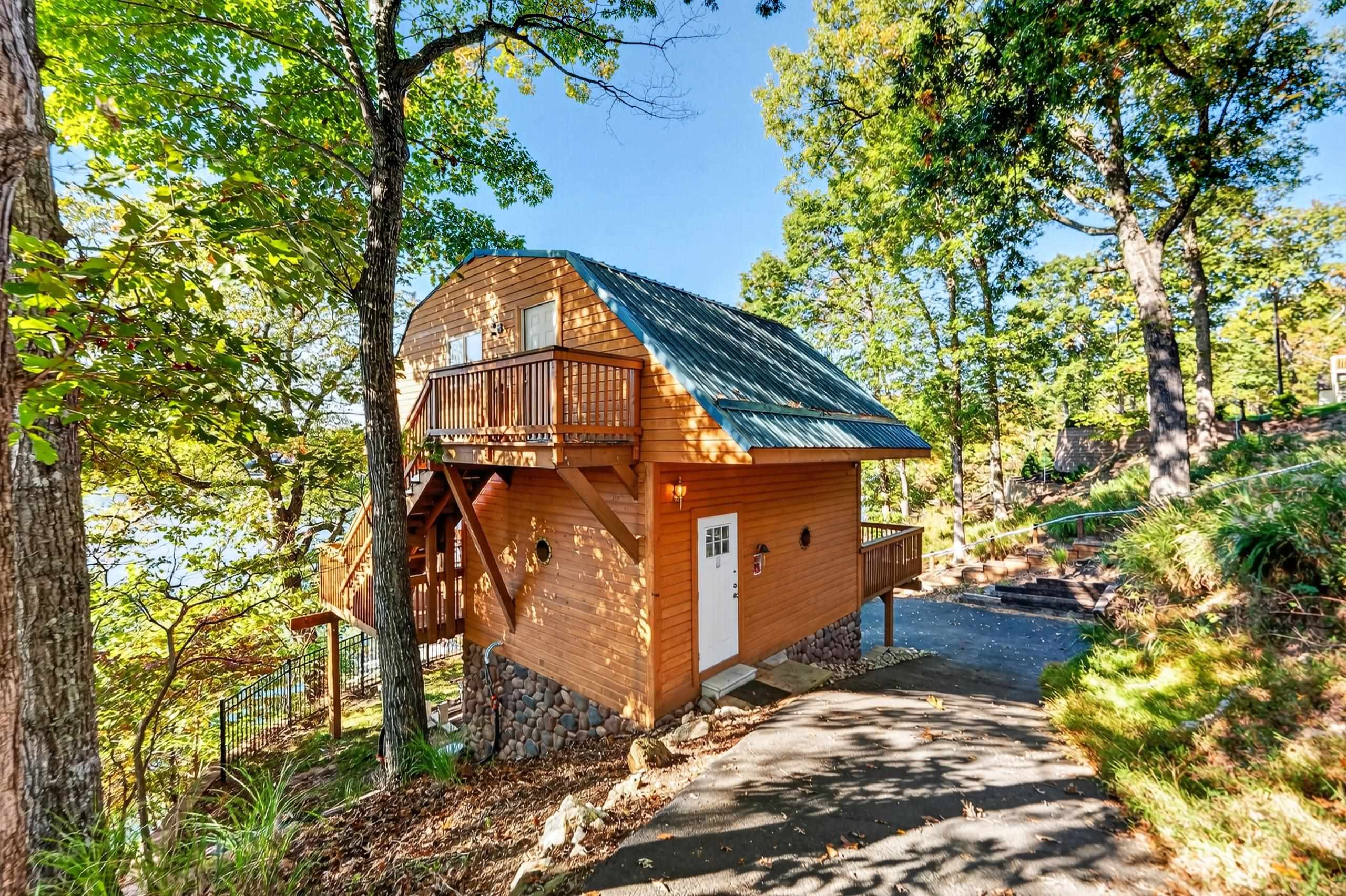 106 CATLETT CT, MONETA, Virginia 24121, 4 Bedrooms Bedrooms, ,2 BathroomsBathrooms,Residential,106 Catlett Ct,106 CATLETT CT,683479 MLS # 683479