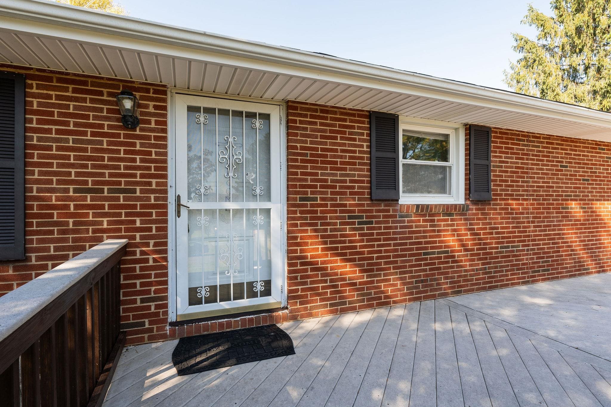 21 PEAK LN, WAYNESBORO, Virginia 22980, 3 Bedrooms Bedrooms, ,2 BathroomsBathrooms,Residential,21 PEAK LN,683539 MLS # 683539 21 PEAK LN, WAYNESBORO, Virginia 22980, 3 Bedrooms Bedrooms, ,2 BathroomsBathrooms,Residential,21 PEAK LN,683539 MLS # 683539