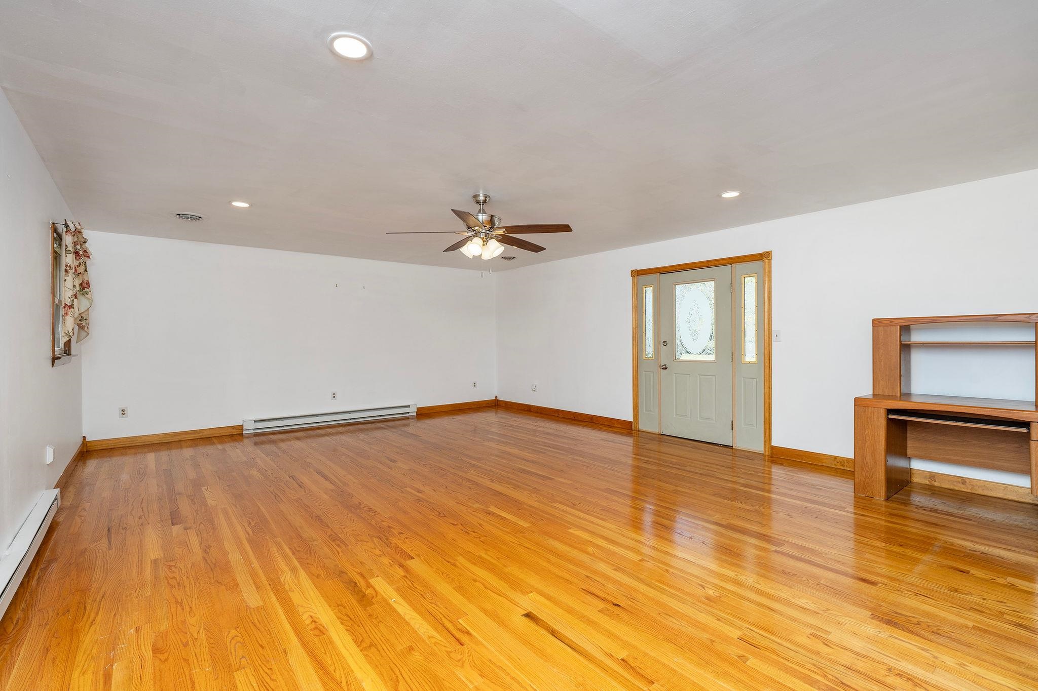 21 PEAK LN, WAYNESBORO, Virginia 22980, 3 Bedrooms Bedrooms, ,2 BathroomsBathrooms,Residential,21 PEAK LN,683539 MLS # 683539 21 PEAK LN, WAYNESBORO, Virginia 22980, 3 Bedrooms Bedrooms, ,2 BathroomsBathrooms,Residential,21 PEAK LN,683539 MLS # 683539