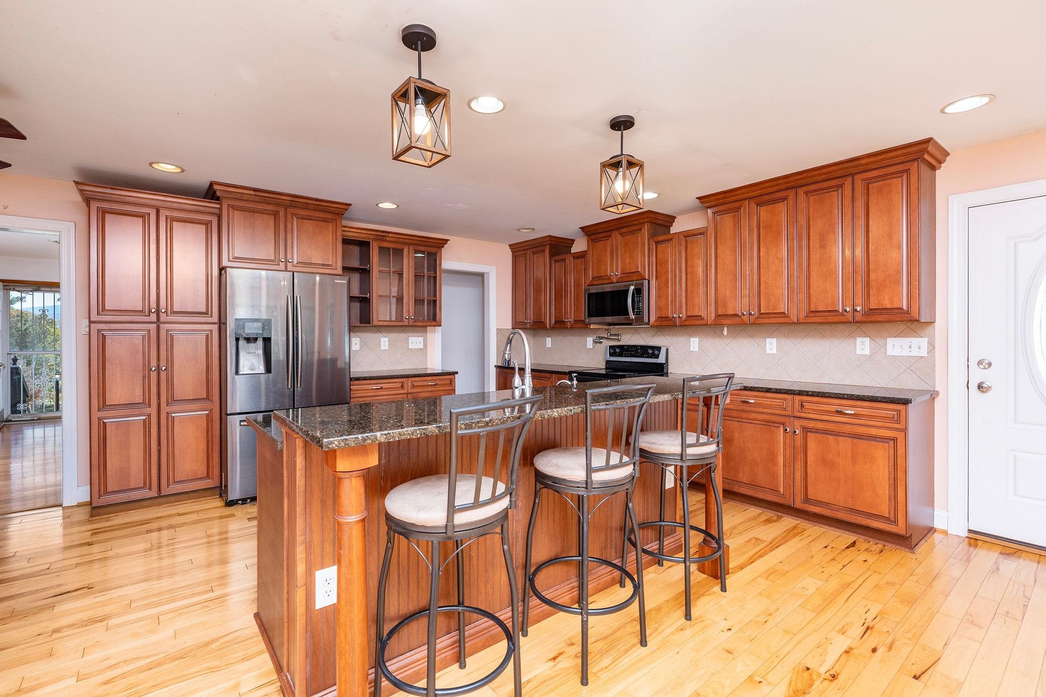 21 PEAK LN, WAYNESBORO, Virginia 22980, 3 Bedrooms Bedrooms, ,2 BathroomsBathrooms,Residential,21 PEAK LN,683539 MLS # 683539 21 PEAK LN, WAYNESBORO, Virginia 22980, 3 Bedrooms Bedrooms, ,2 BathroomsBathrooms,Residential,21 PEAK LN,683539 MLS # 683539