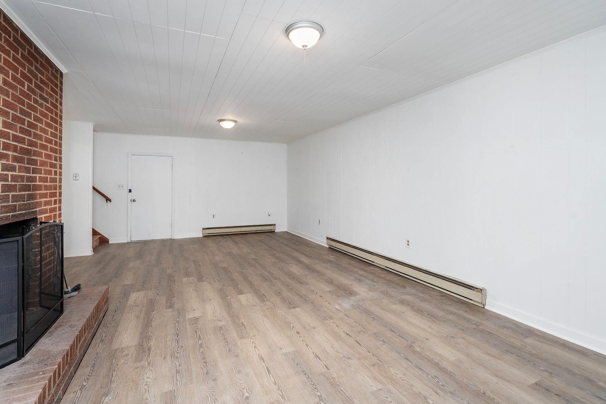 21 PEAK LN, WAYNESBORO, Virginia 22980, 3 Bedrooms Bedrooms, ,2 BathroomsBathrooms,Residential,21 PEAK LN,683539 MLS # 683539 21 PEAK LN, WAYNESBORO, Virginia 22980, 3 Bedrooms Bedrooms, ,2 BathroomsBathrooms,Residential,21 PEAK LN,683539 MLS # 683539