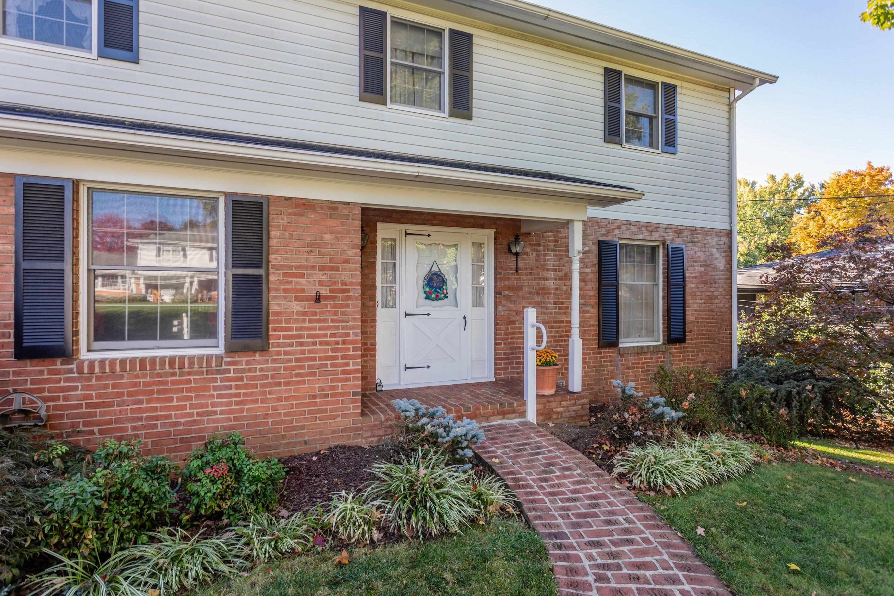 438 PRESTON DR, HARRISONBURG, Virginia 22801, 4 Bedrooms Bedrooms, ,2 BathroomsBathrooms,Residential,438 PRESTON DR,683544 MLS # 683544 438 PRESTON DR, HARRISONBURG, Virginia 22801, 4 Bedrooms Bedrooms, ,2 BathroomsBathrooms,Residential,438 PRESTON DR,683544 MLS # 683544