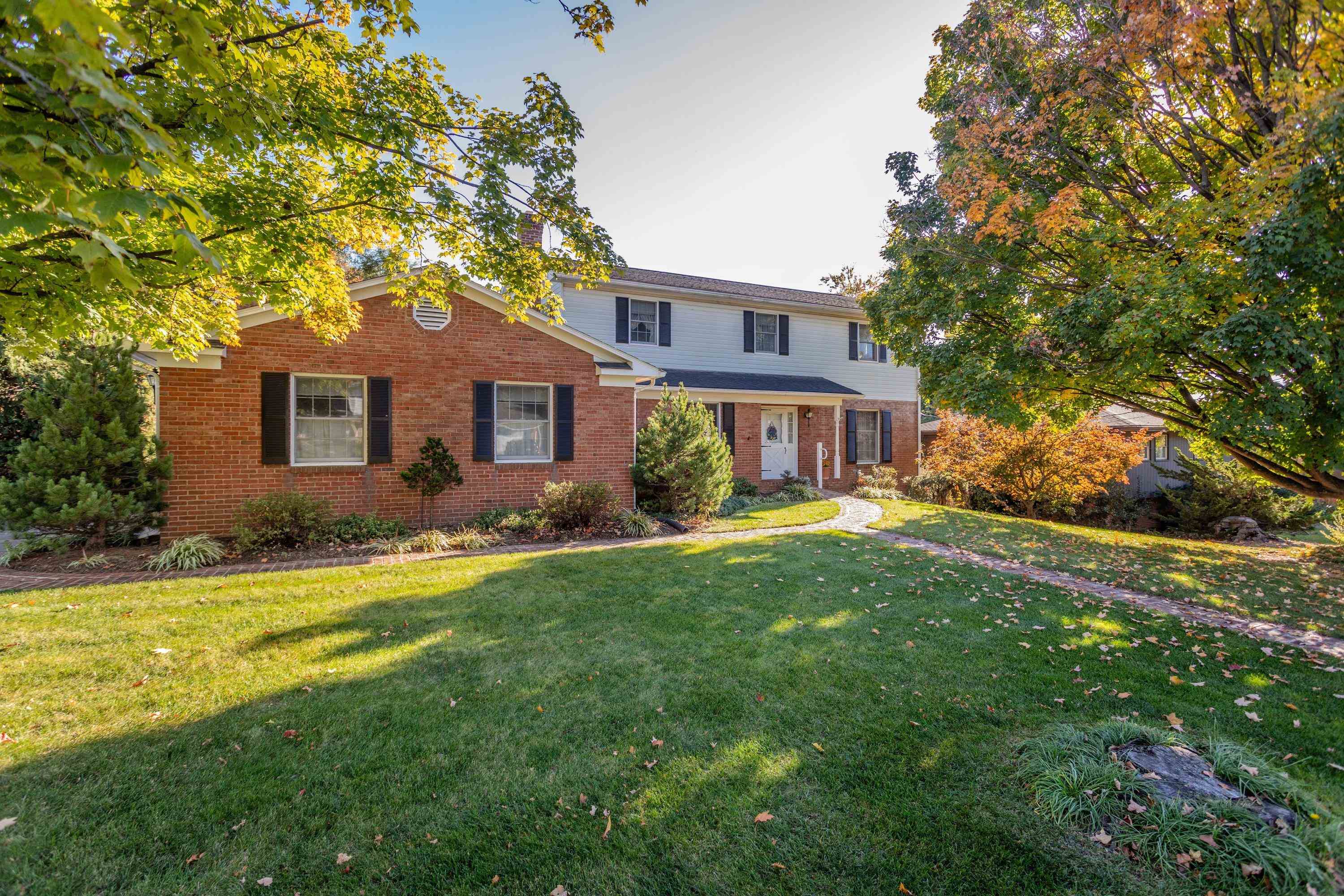 438 PRESTON DR, HARRISONBURG, Virginia 22801, 4 Bedrooms Bedrooms, ,2 BathroomsBathrooms,Residential,438 PRESTON DR,683544 MLS # 683544 438 PRESTON DR, HARRISONBURG, Virginia 22801, 4 Bedrooms Bedrooms, ,2 BathroomsBathrooms,Residential,438 PRESTON DR,683544 MLS # 683544