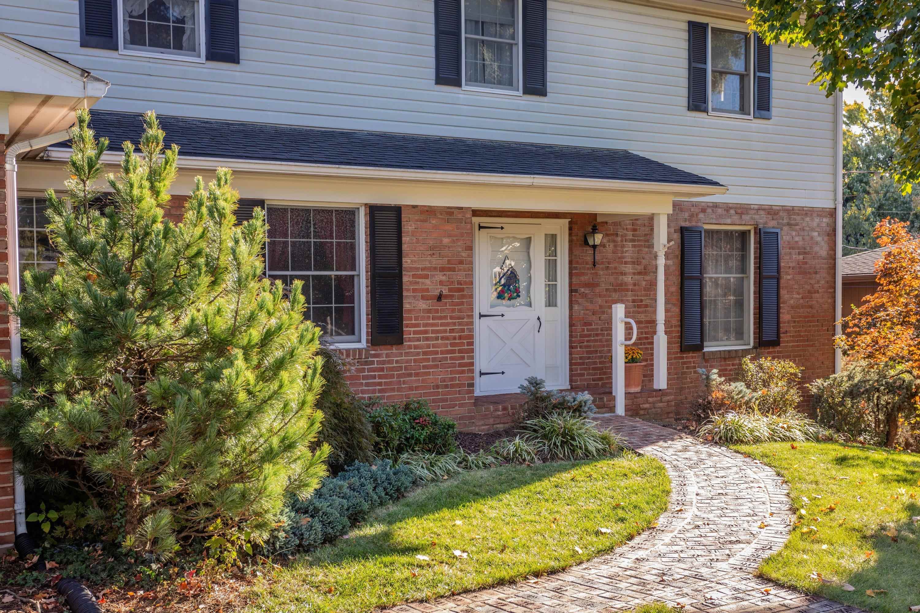 438 PRESTON DR, HARRISONBURG, Virginia 22801, 4 Bedrooms Bedrooms, ,2 BathroomsBathrooms,Residential,438 PRESTON DR,683544 MLS # 683544 438 PRESTON DR, HARRISONBURG, Virginia 22801, 4 Bedrooms Bedrooms, ,2 BathroomsBathrooms,Residential,438 PRESTON DR,683544 MLS # 683544