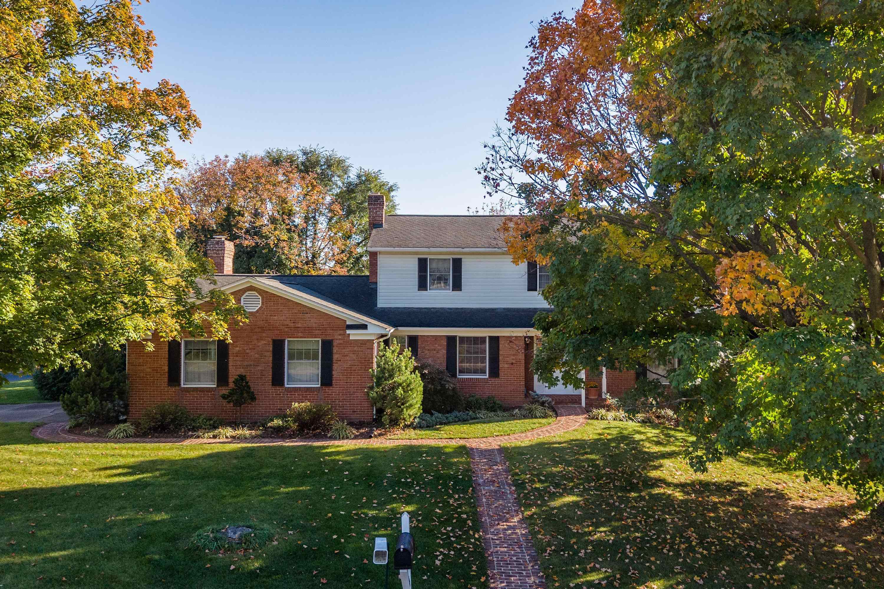 438 PRESTON DR, HARRISONBURG, Virginia 22801, 4 Bedrooms Bedrooms, ,2 BathroomsBathrooms,Residential,438 PRESTON DR,683544 MLS # 683544 438 PRESTON DR, HARRISONBURG, Virginia 22801, 4 Bedrooms Bedrooms, ,2 BathroomsBathrooms,Residential,438 PRESTON DR,683544 MLS # 683544