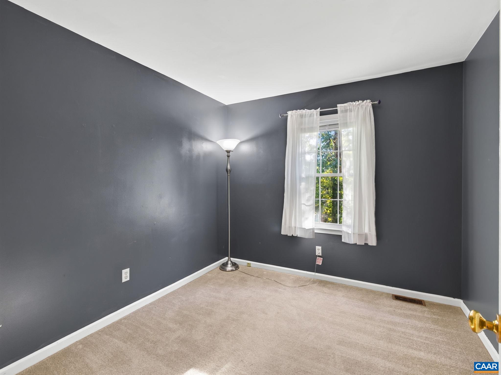 1400 MINOR RIDGE CT, CHARLOTTESVILLE, Virginia 22901, 3 Bedrooms Bedrooms, ,1 BathroomBathrooms,Residential,1400 MINOR RIDGE CT,683545 MLS # 683545