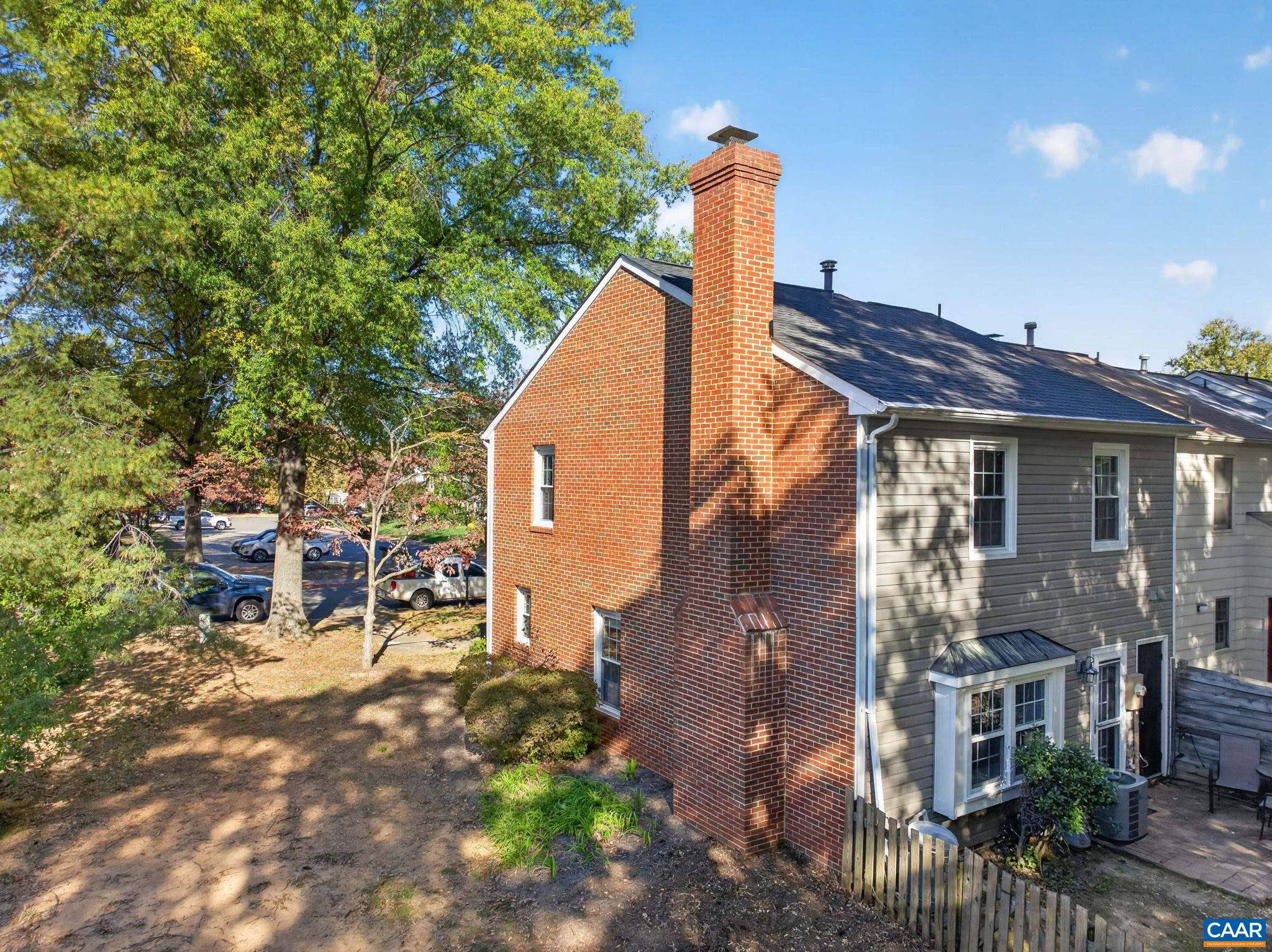 1400 MINOR RIDGE CT, CHARLOTTESVILLE, Virginia 22901, 3 Bedrooms Bedrooms, ,1 BathroomBathrooms,Residential,1400 MINOR RIDGE CT,683545 MLS # 683545