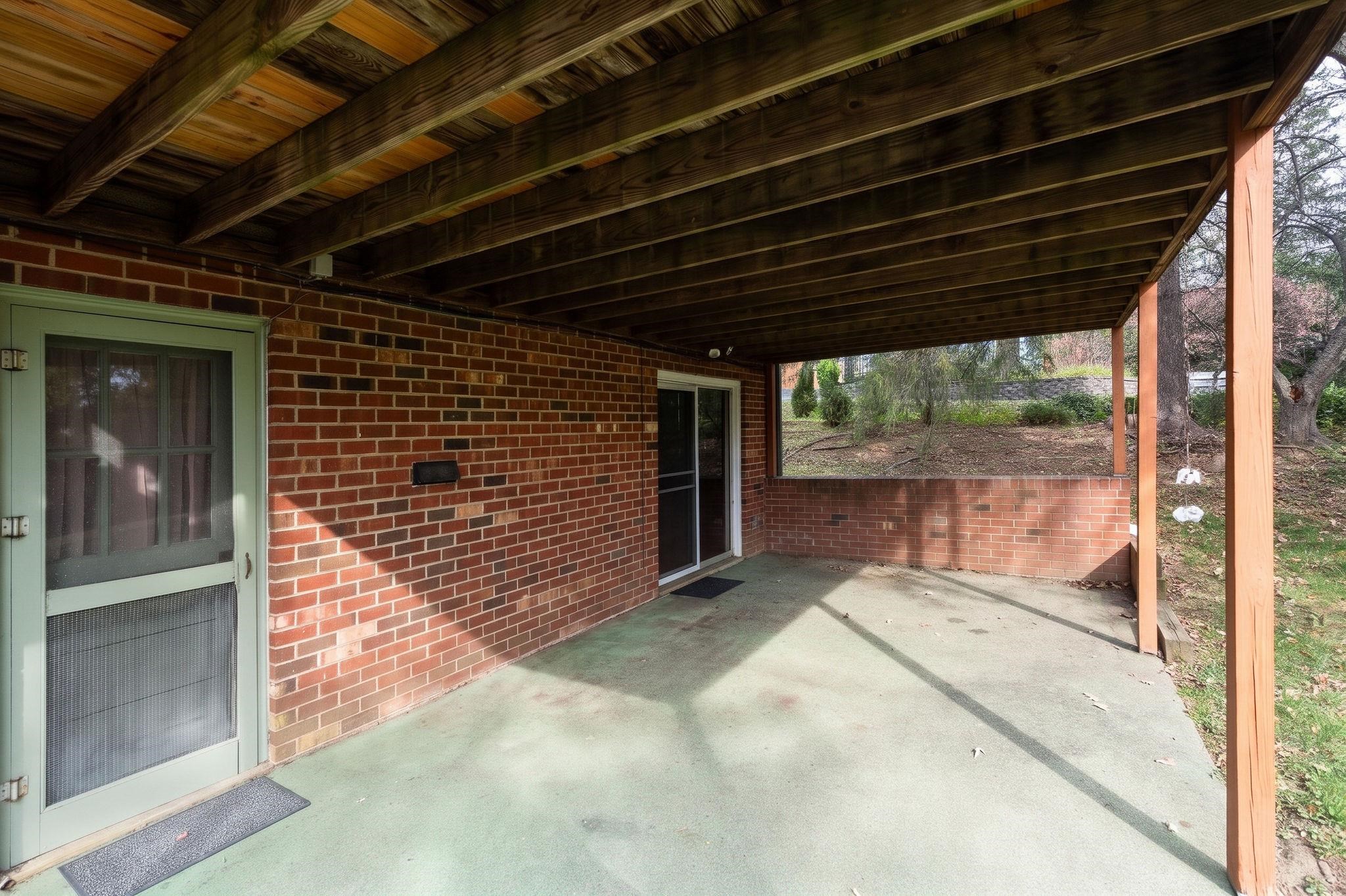 1029 RIDGEMONT DR, STAUNTON, Virginia 24401, 4 Bedrooms Bedrooms, ,3 BathroomsBathrooms,Residential,1029 RIDGEMONT DR,683547 MLS # 683547 1029 RIDGEMONT DR, STAUNTON, Virginia 24401, 4 Bedrooms Bedrooms, ,3 BathroomsBathrooms,Residential,1029 RIDGEMONT DR,683547 MLS # 683547