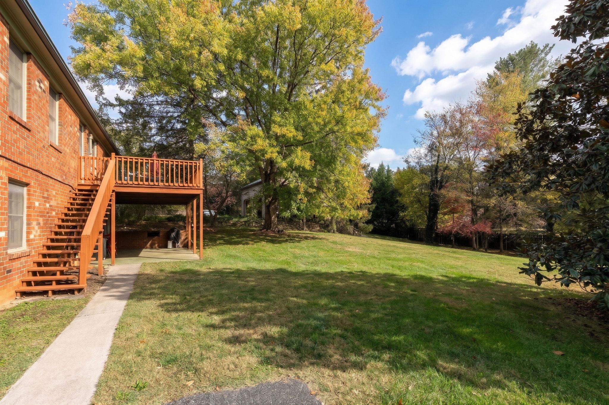 1029 RIDGEMONT DR, STAUNTON, Virginia 24401, 4 Bedrooms Bedrooms, ,3 BathroomsBathrooms,Residential,1029 RIDGEMONT DR,683547 MLS # 683547 1029 RIDGEMONT DR, STAUNTON, Virginia 24401, 4 Bedrooms Bedrooms, ,3 BathroomsBathrooms,Residential,1029 RIDGEMONT DR,683547 MLS # 683547