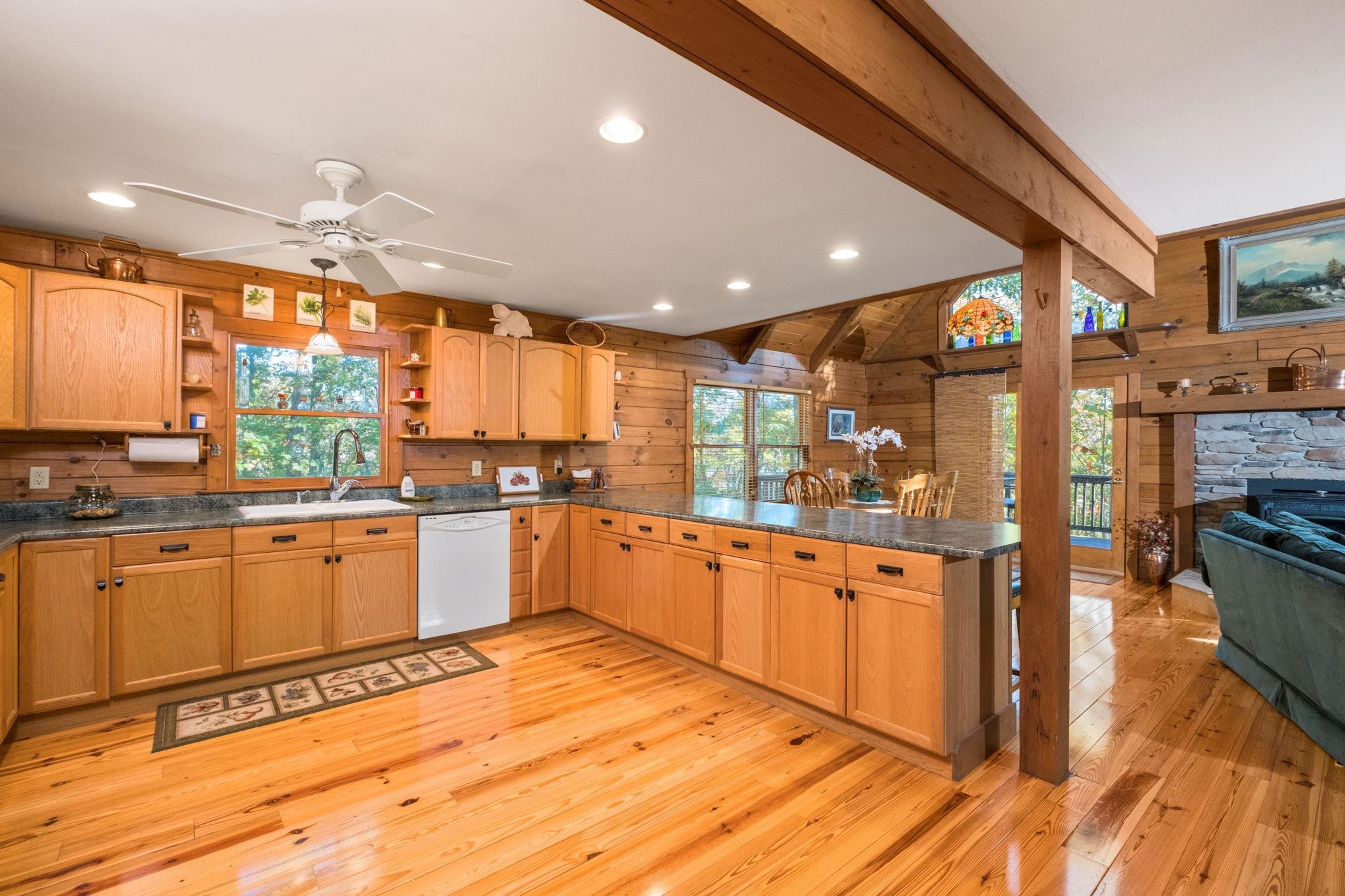 268 LAUREL HOLLOW RD, VESUVIUS, Virginia 24483, 3 Bedrooms Bedrooms, ,3 BathroomsBathrooms,Residential,OWL'S NEST,268 LAUREL HOLLOW RD,683548 MLS # 683548 268 LAUREL HOLLOW RD, VESUVIUS, Virginia 24483, 3 Bedrooms Bedrooms, ,3 BathroomsBathrooms,Residential,OWL'S NEST,268 LAUREL HOLLOW RD,683548 MLS # 683548