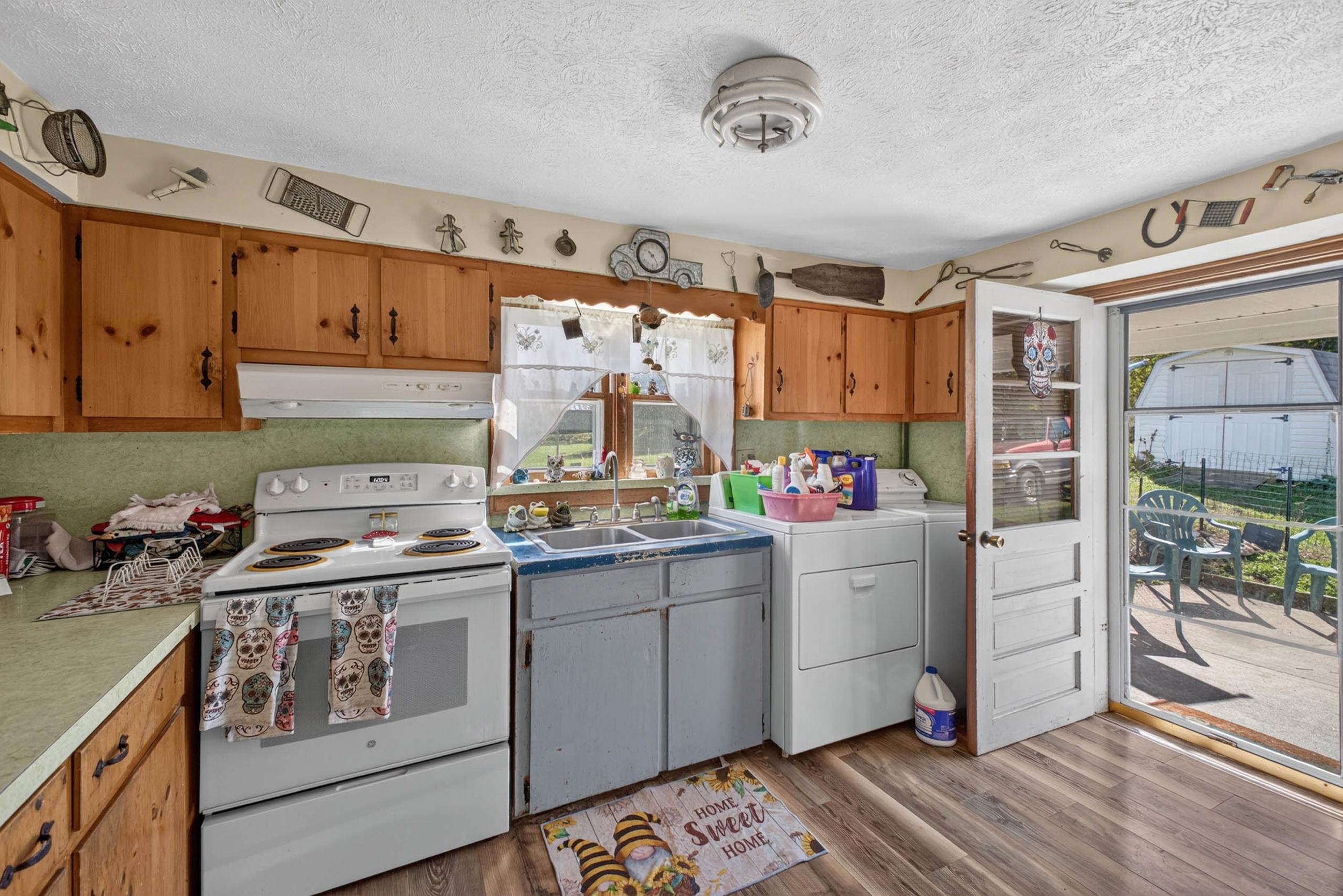 106 RAIL FAN LN, SHENANDOAH, Virginia 22849, 4 Bedrooms Bedrooms, ,1 BathroomBathrooms,Residential,106 RAIL FAN LN,683554 MLS # 683554