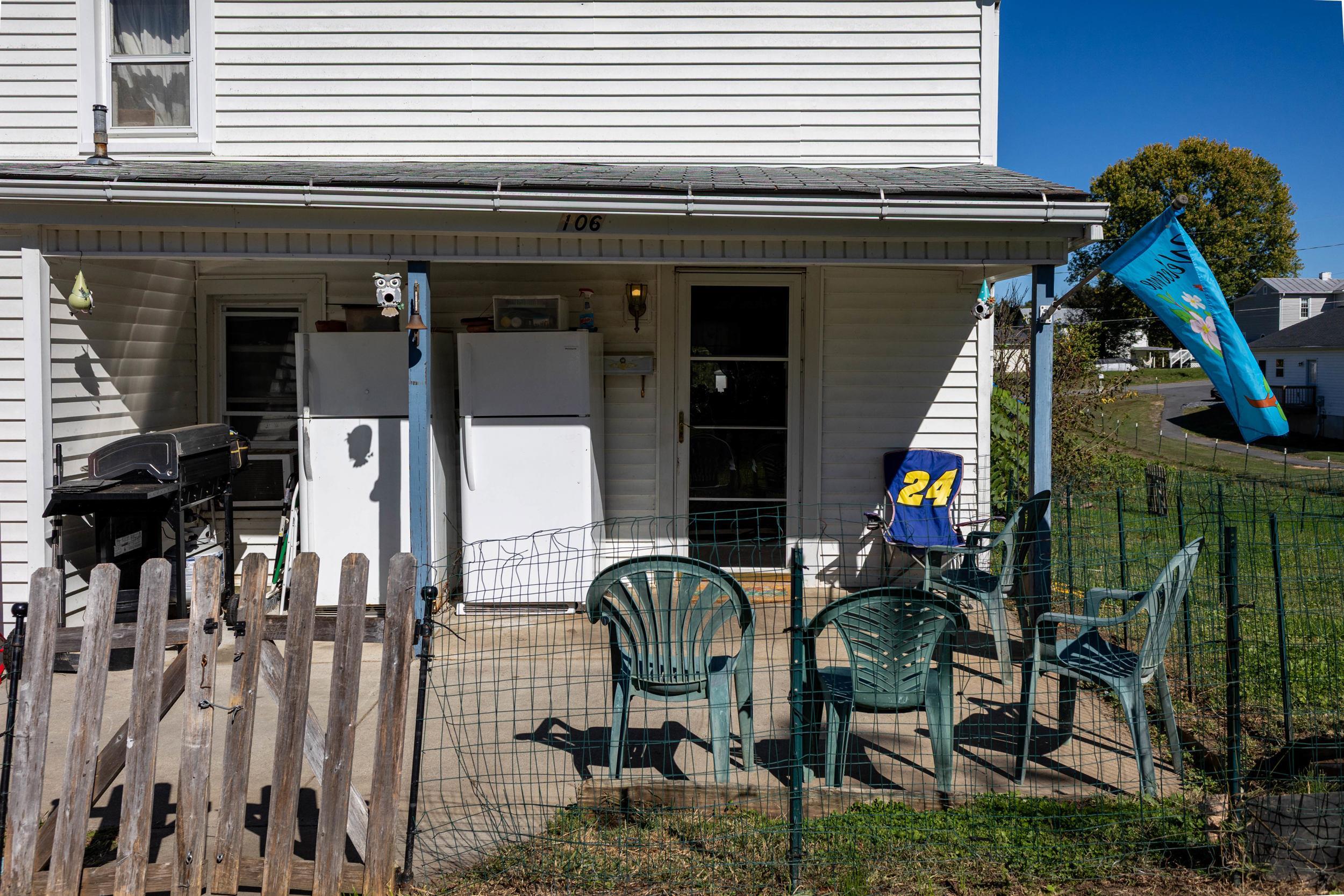 106 RAIL FAN LN, SHENANDOAH, Virginia 22849, 4 Bedrooms Bedrooms, ,1 BathroomBathrooms,Residential,106 RAIL FAN LN,683554 MLS # 683554