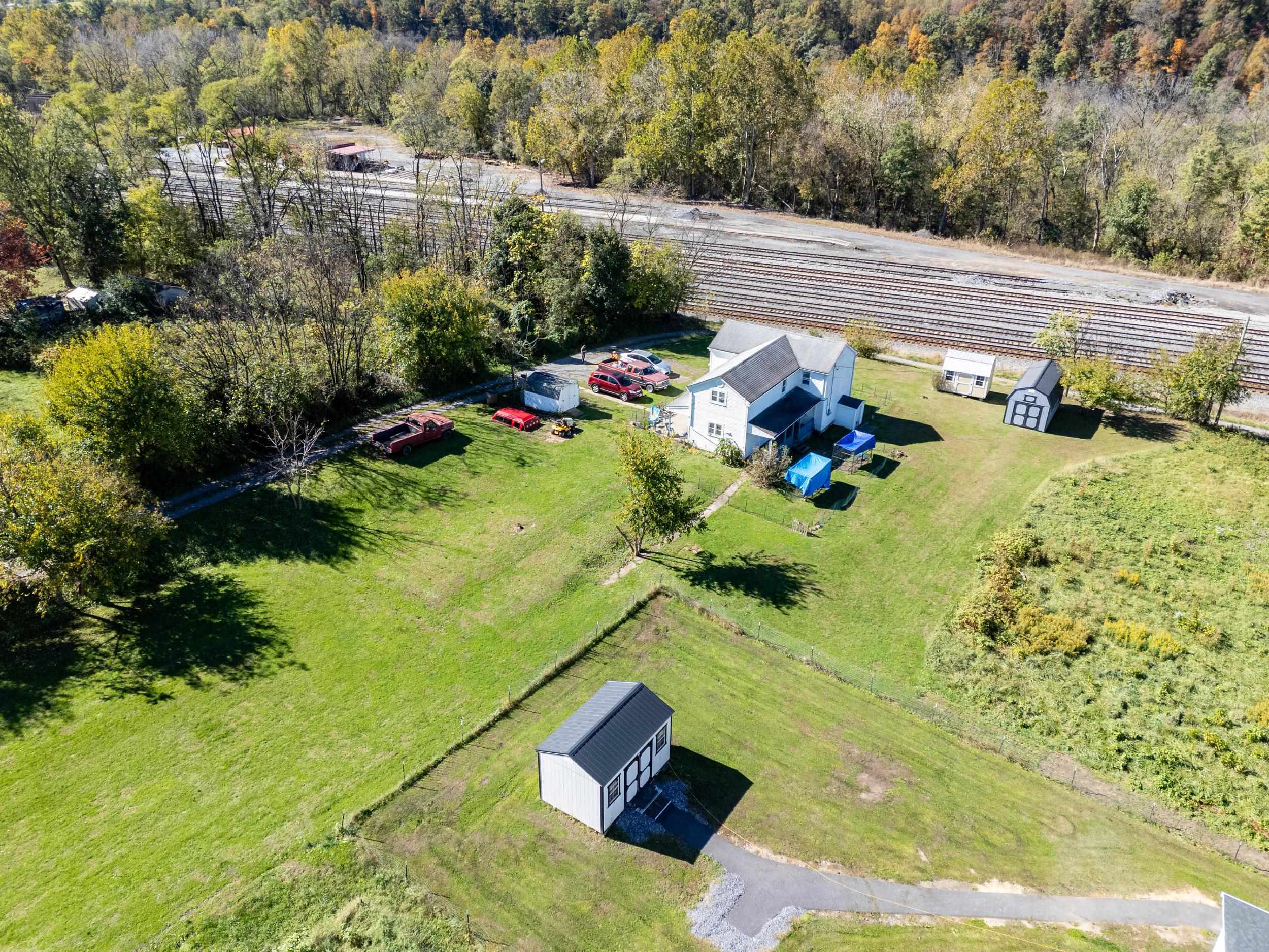 106 RAIL FAN LN, SHENANDOAH, Virginia 22849, 4 Bedrooms Bedrooms, ,1 BathroomBathrooms,Residential,106 RAIL FAN LN,683554 MLS # 683554