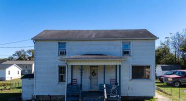 106 RAIL FAN LN, SHENANDOAH, Virginia 22849, 4 Bedrooms Bedrooms, ,1 BathroomBathrooms,Residential,106 RAIL FAN LN,683554 MLS # 683554