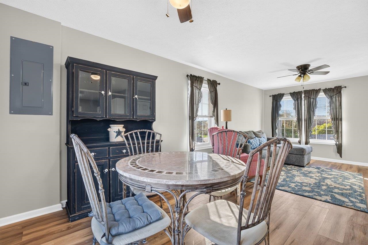 163 LINVILLE AVE, BROADWAY, Virginia 22815, 3 Bedrooms Bedrooms, ,2 BathroomsBathrooms,Residential,163 LINVILLE AVE,683555 MLS # 683555 163 LINVILLE AVE, BROADWAY, Virginia 22815, 3 Bedrooms Bedrooms, ,2 BathroomsBathrooms,Residential,163 LINVILLE AVE,683555 MLS # 683555