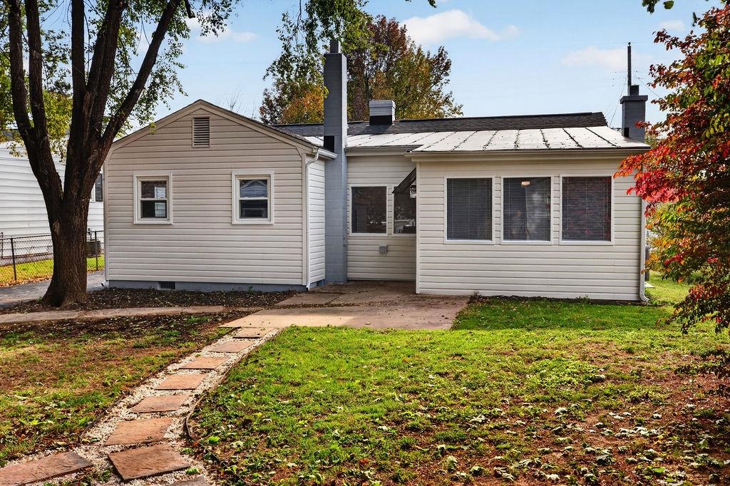 1605 MONROE ST, WAYNESBORO, Virginia 22980, 3 Bedrooms Bedrooms, ,1 BathroomBathrooms,Residential,1605 MONROE ST,683556 MLS # 683556