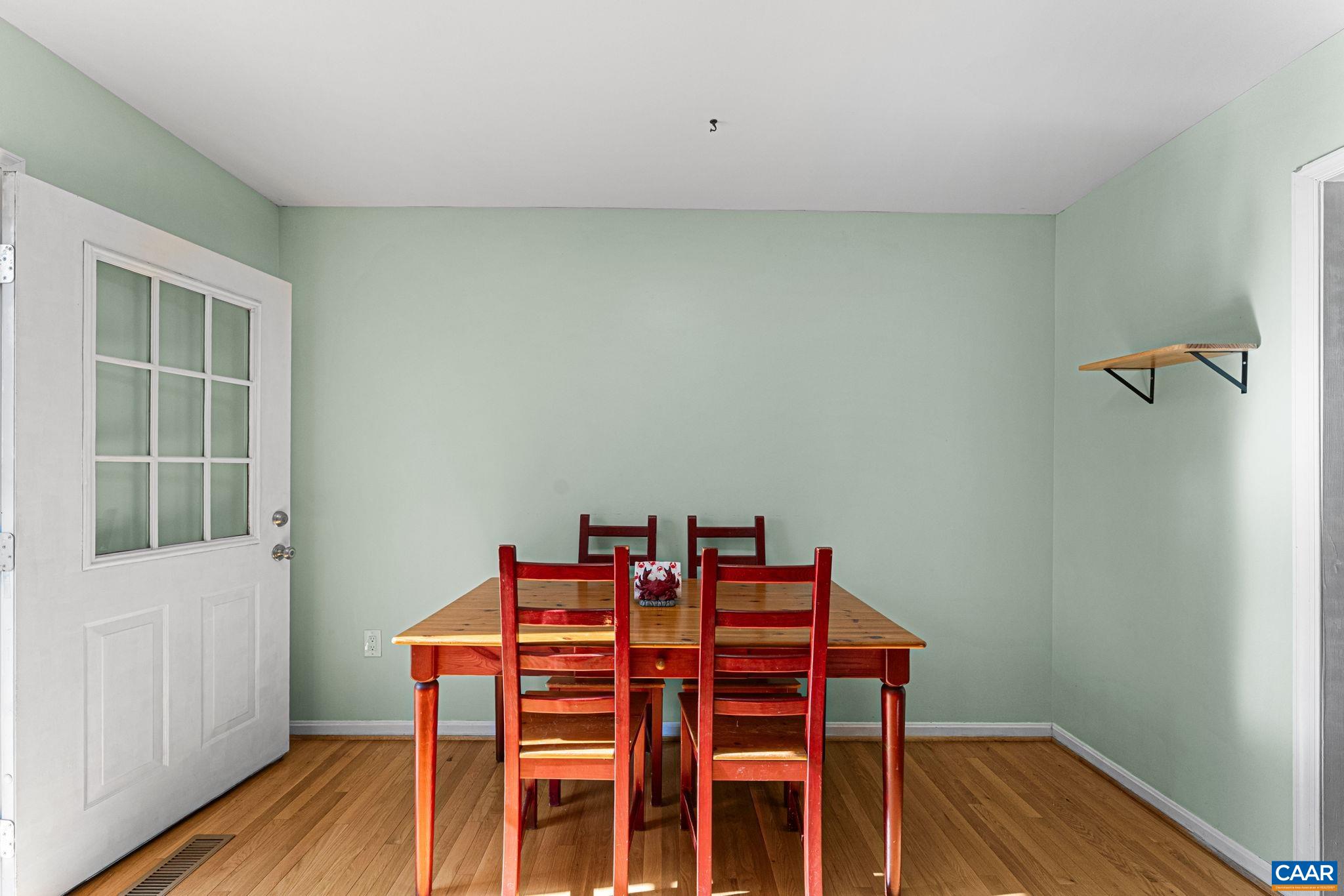 14 HIGH VIEW RD, STANARDSVILLE, Virginia 22973, 3 Bedrooms Bedrooms, ,3 BathroomsBathrooms,Residential,14 HIGH VIEW RD,683557 MLS # 683557 14 HIGH VIEW RD, STANARDSVILLE, Virginia 22973, 3 Bedrooms Bedrooms, ,3 BathroomsBathrooms,Residential,14 HIGH VIEW RD,683557 MLS # 683557